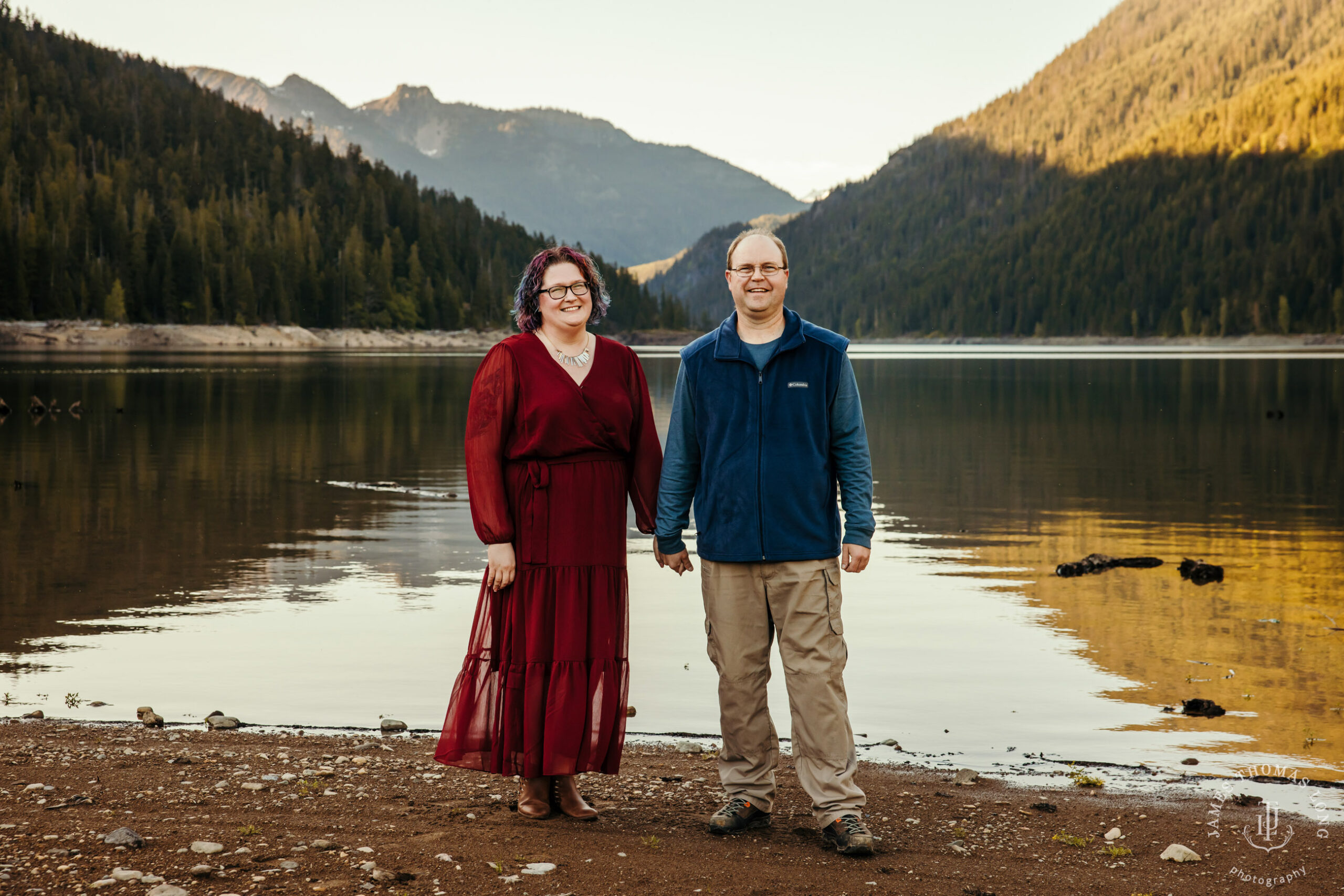 Snoqualmie Pass anniversary session by Snoqualmie adventure wedding photographer James Thomas Long Photography