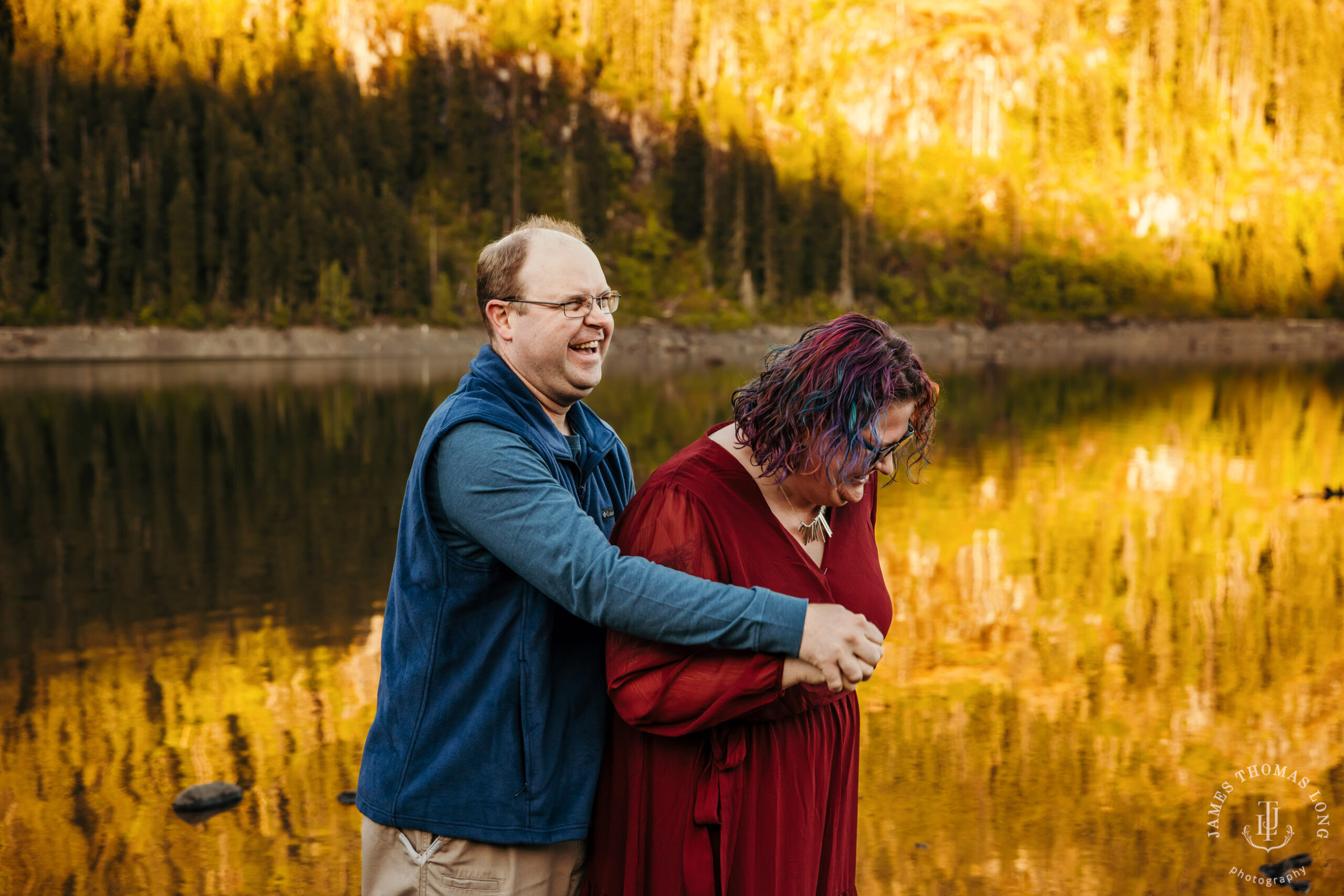 Snoqualmie Pass anniversary session by Snoqualmie adventure wedding photographer James Thomas Long Photography