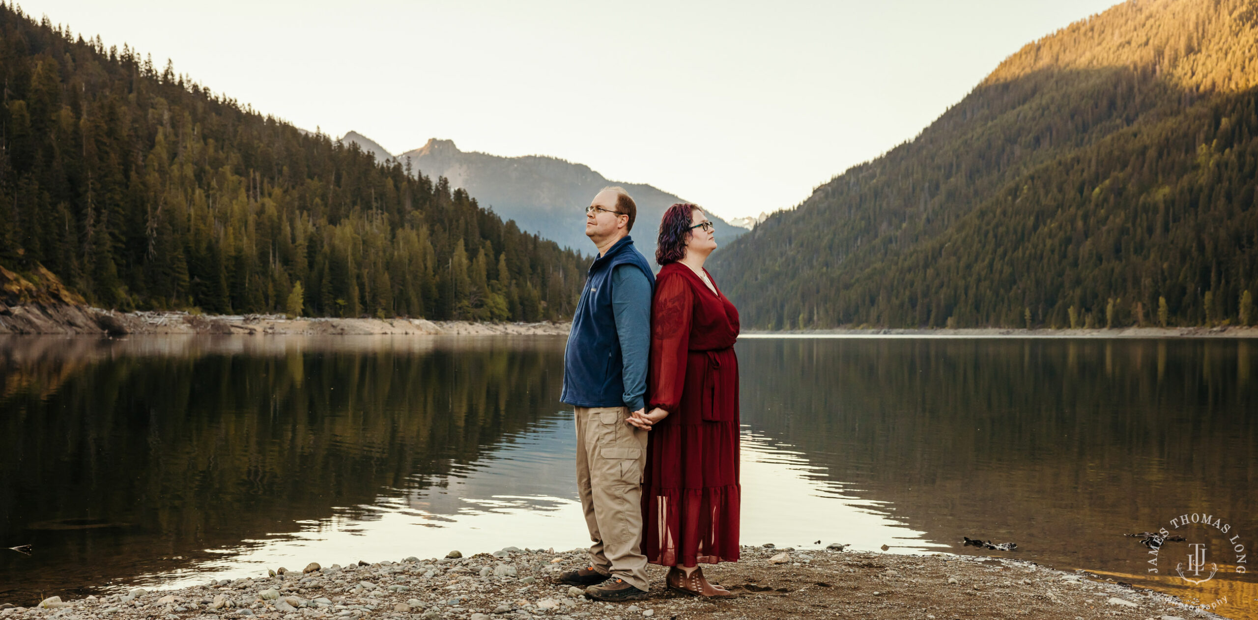 Snoqualmie Pass anniversary session by Snoqualmie adventure wedding photographer James Thomas Long Photography