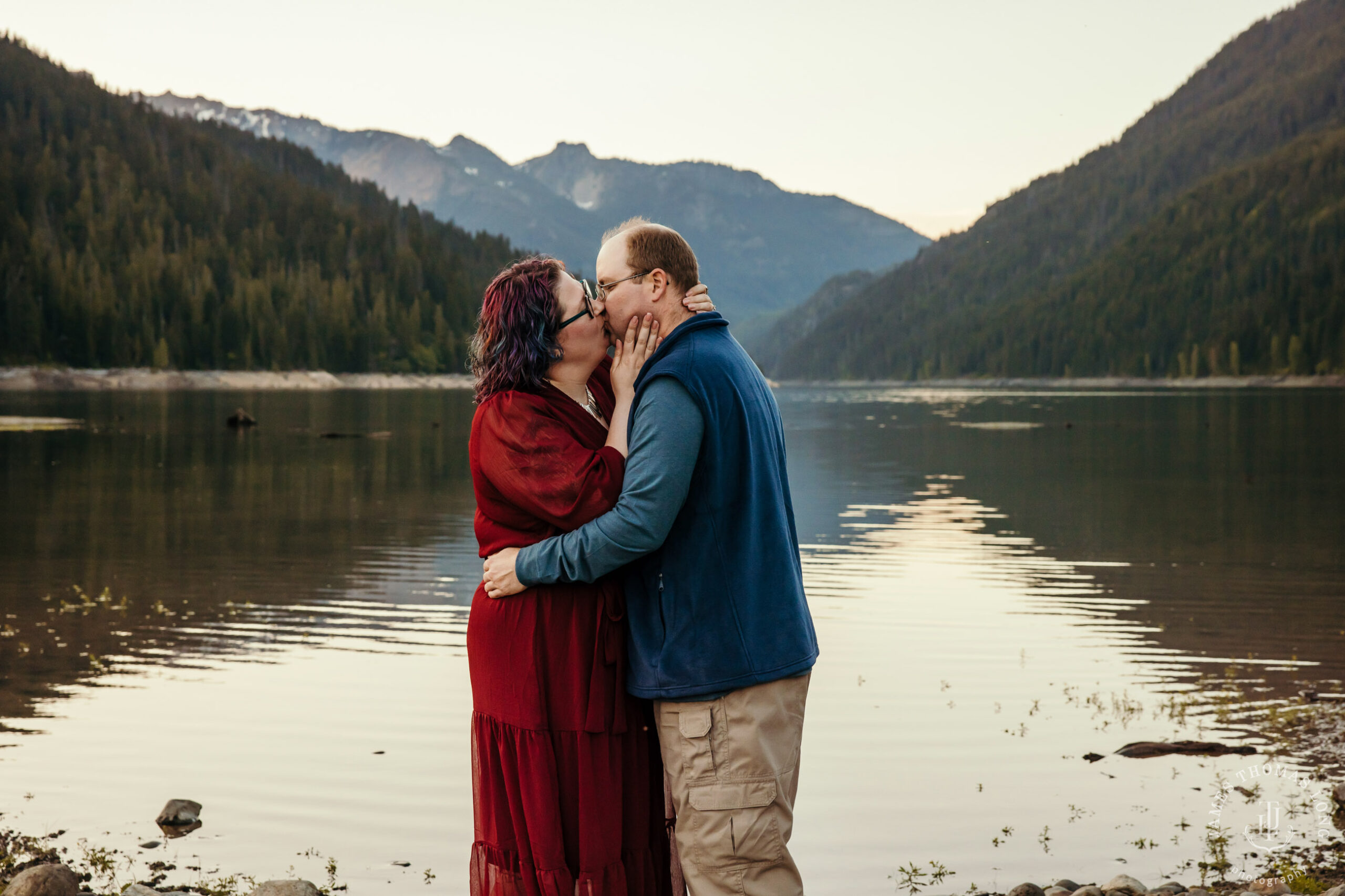 Snoqualmie Pass anniversary session by Snoqualmie adventure wedding photographer James Thomas Long Photography