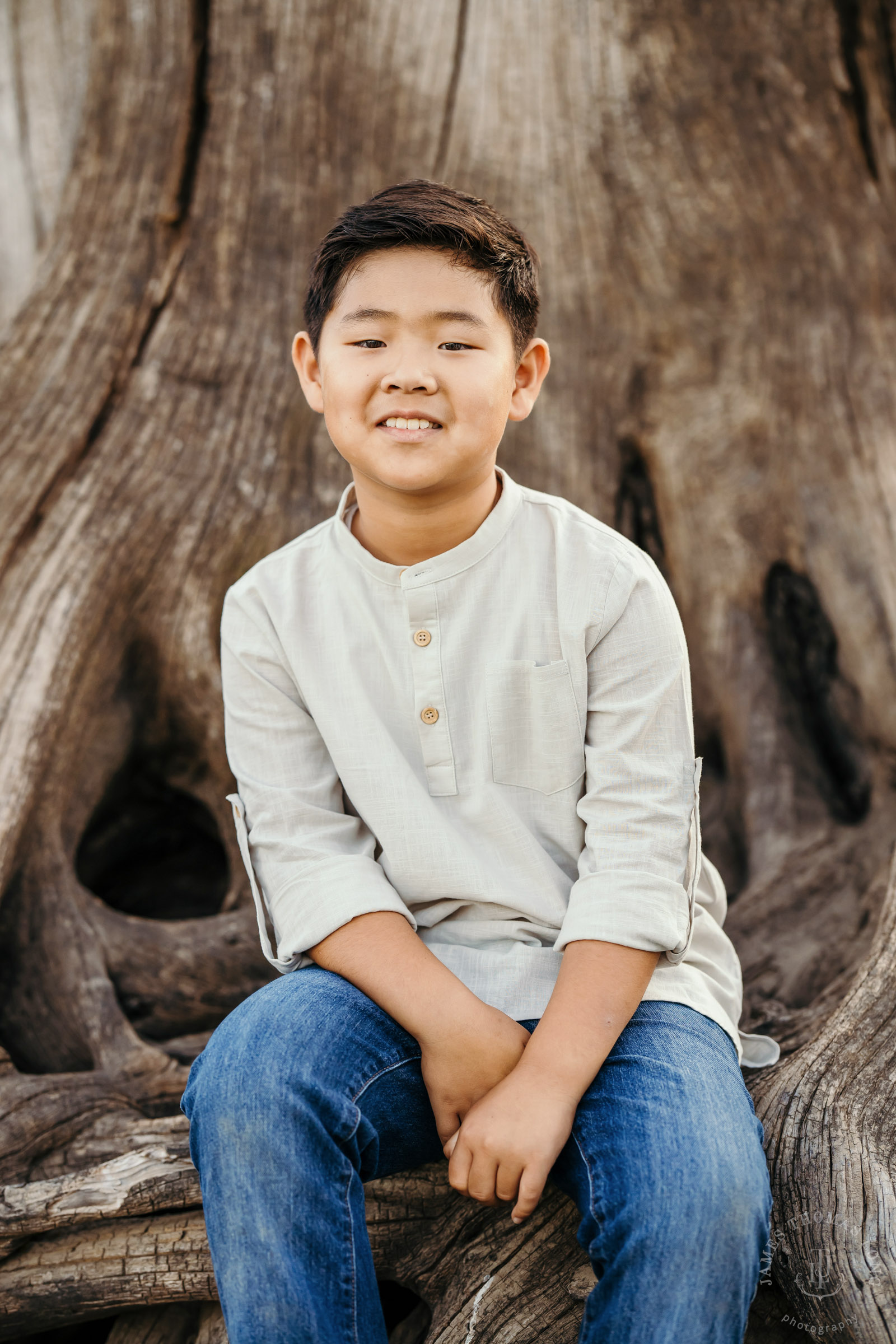 Cascade Mountain adventure family photography session by Snoqualmie family photographer James Thomas Long Photography