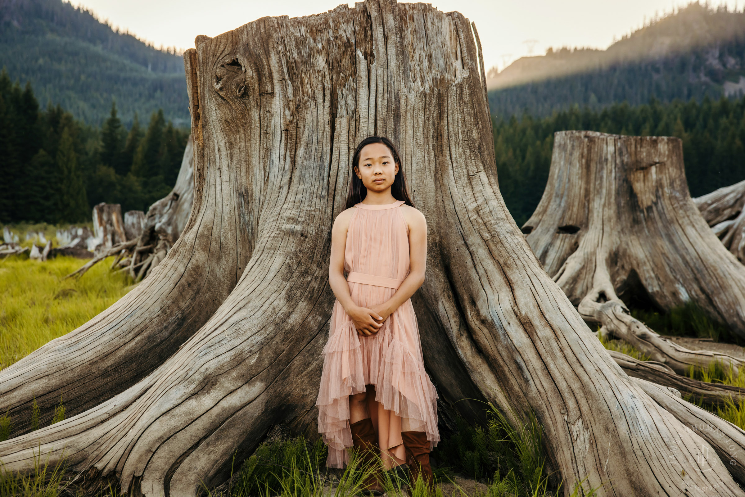 Cascade Mountain adventure family photography session by Snoqualmie family photographer James Thomas Long Photography