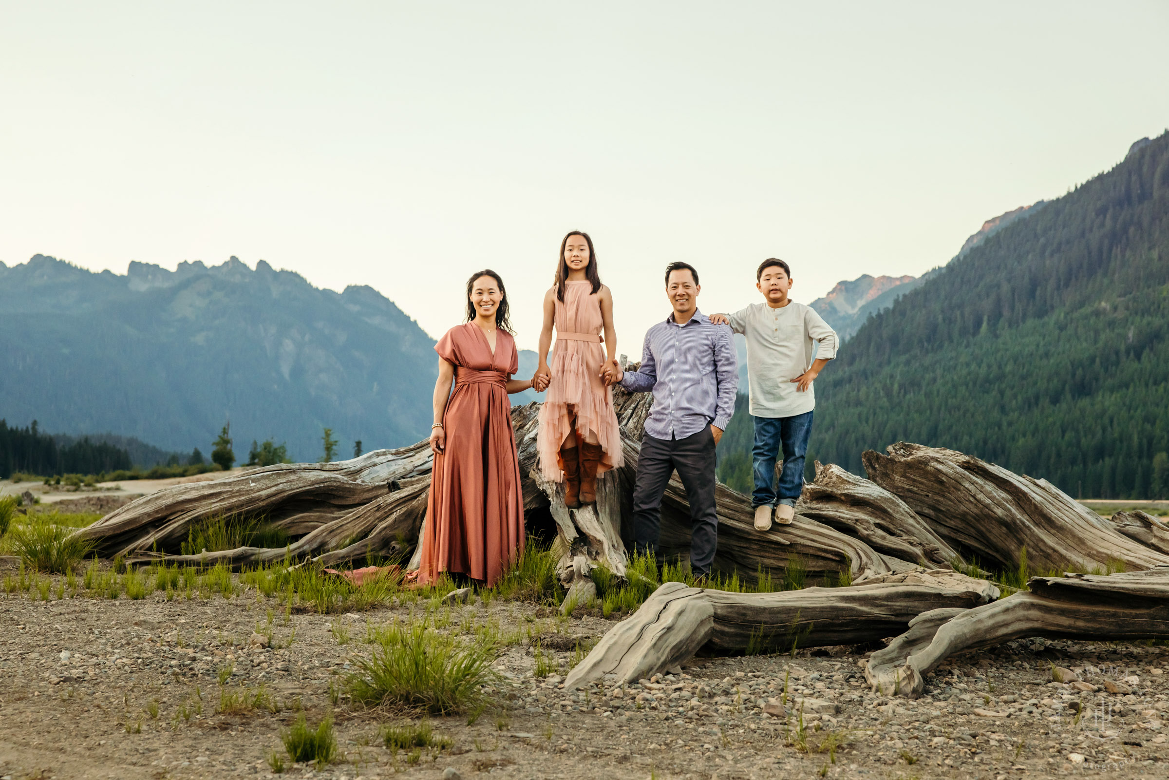 Cascade Mountain adventure family photography session by Snoqualmie family photographer James Thomas Long Photography