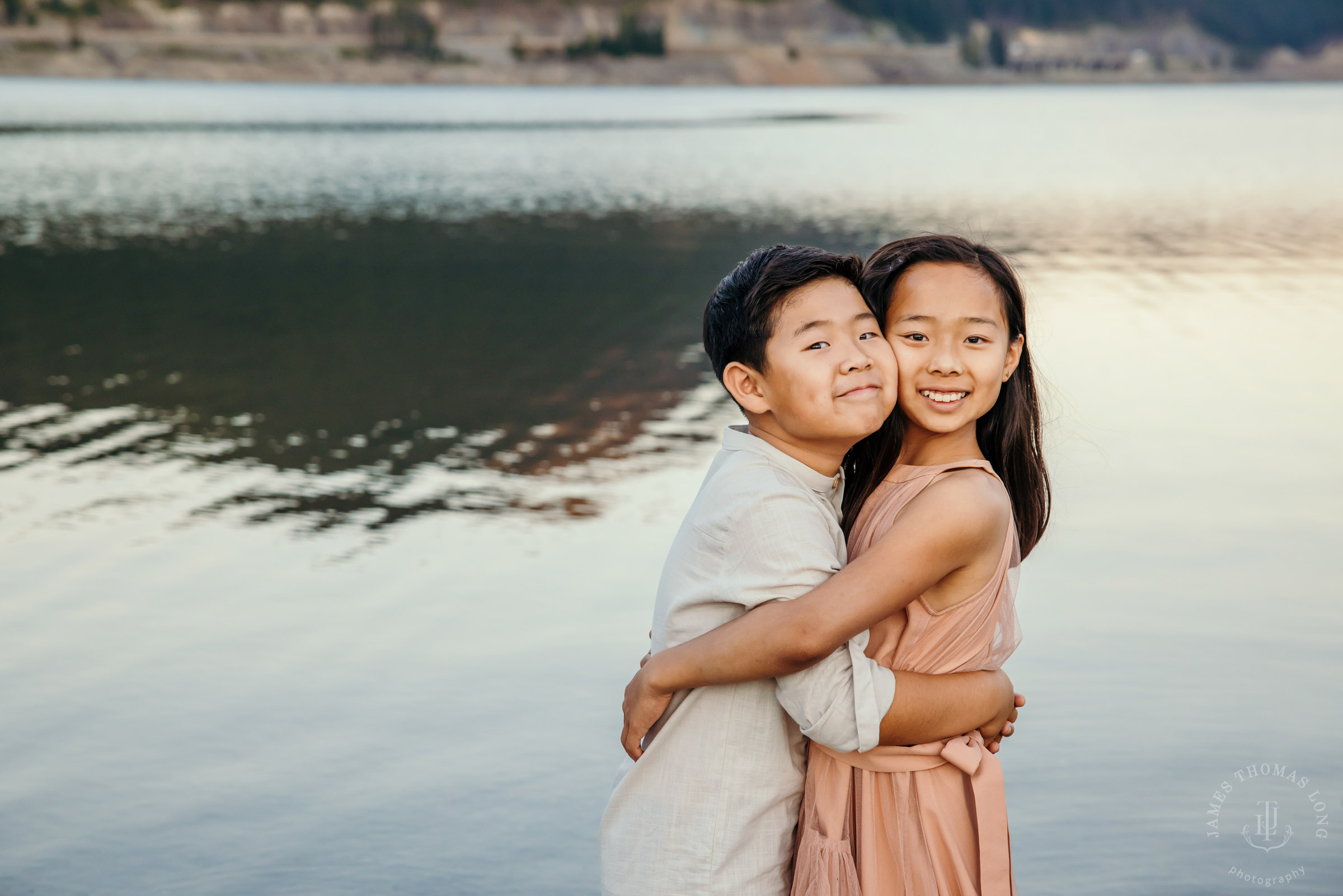 Cascade Mountain adventure family photography session by Snoqualmie family photographer James Thomas Long Photography