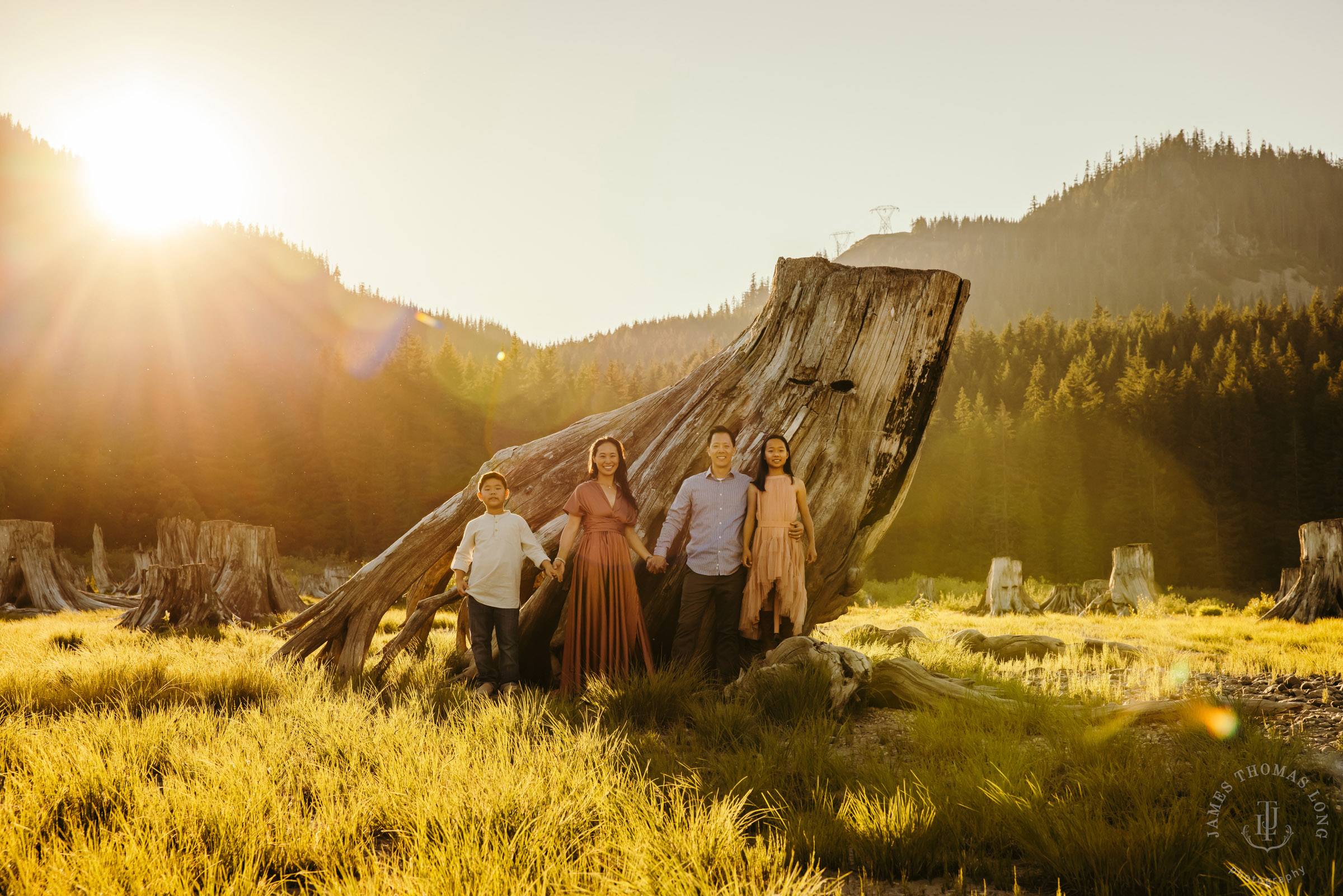 Cascade Mountain adventure family photography session by Snoqualmie family photographer James Thomas Long Photography