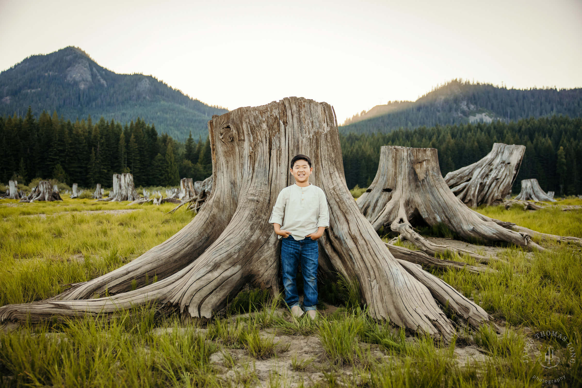 Cascade Mountain adventure family photography session by Snoqualmie family photographer James Thomas Long Photography