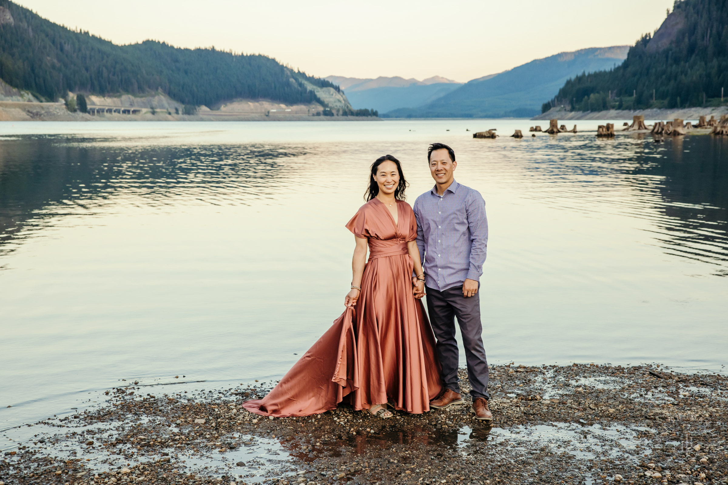 Cascade Mountain adventure family photography session by Snoqualmie family photographer James Thomas Long Photography