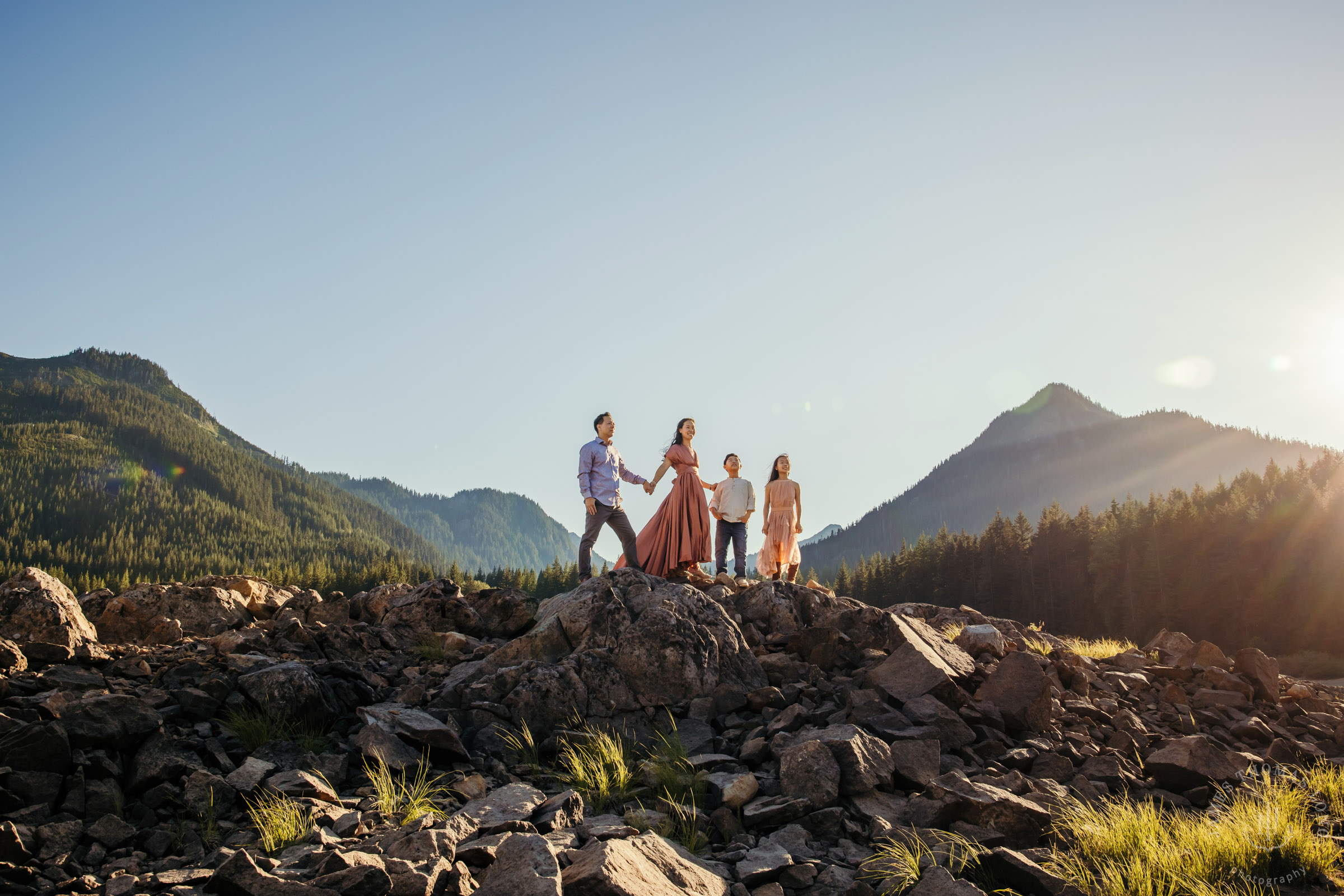 Cascade Mountain adventure family photography session by Snoqualmie family photographer James Thomas Long Photography