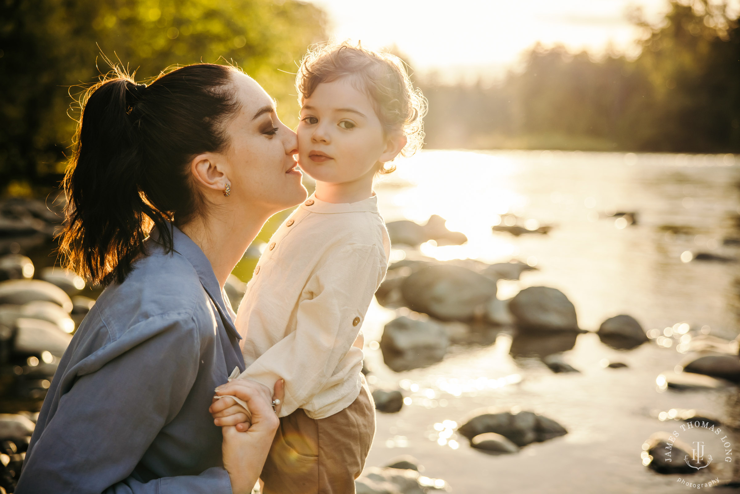 North Bend Snoqualmie Valley family session by Snoqualmie family photographer James Thomas Long Photography