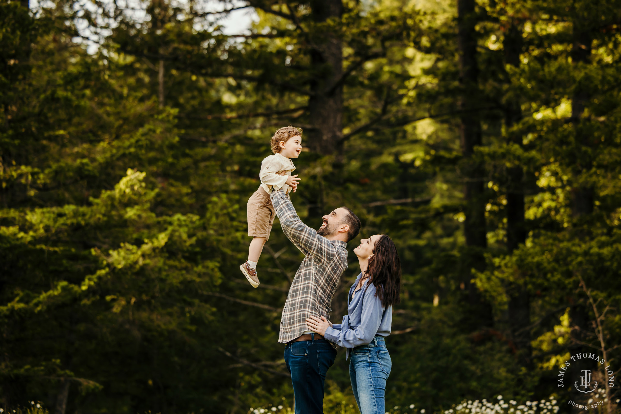 North Bend Snoqualmie Valley family session by Snoqualmie family photographer James Thomas Long Photography