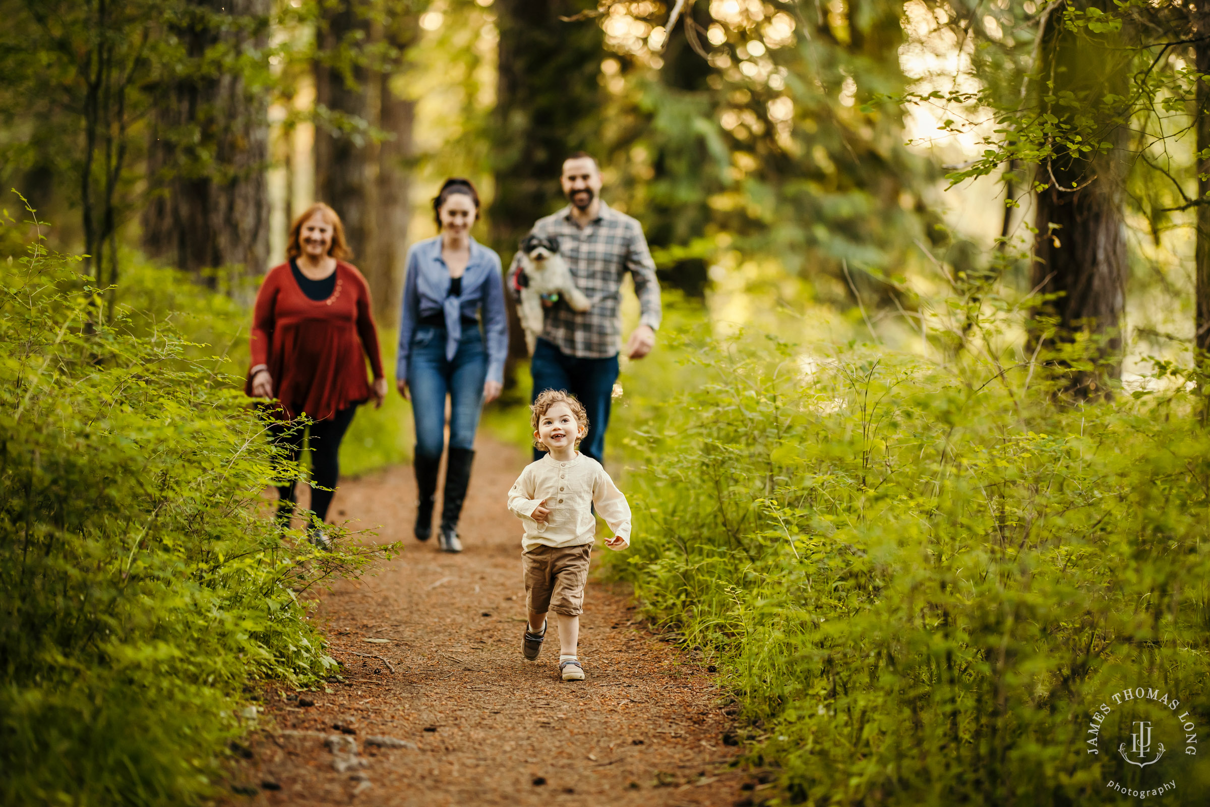 North Bend Snoqualmie Valley family session by Snoqualmie family photographer James Thomas Long Photography