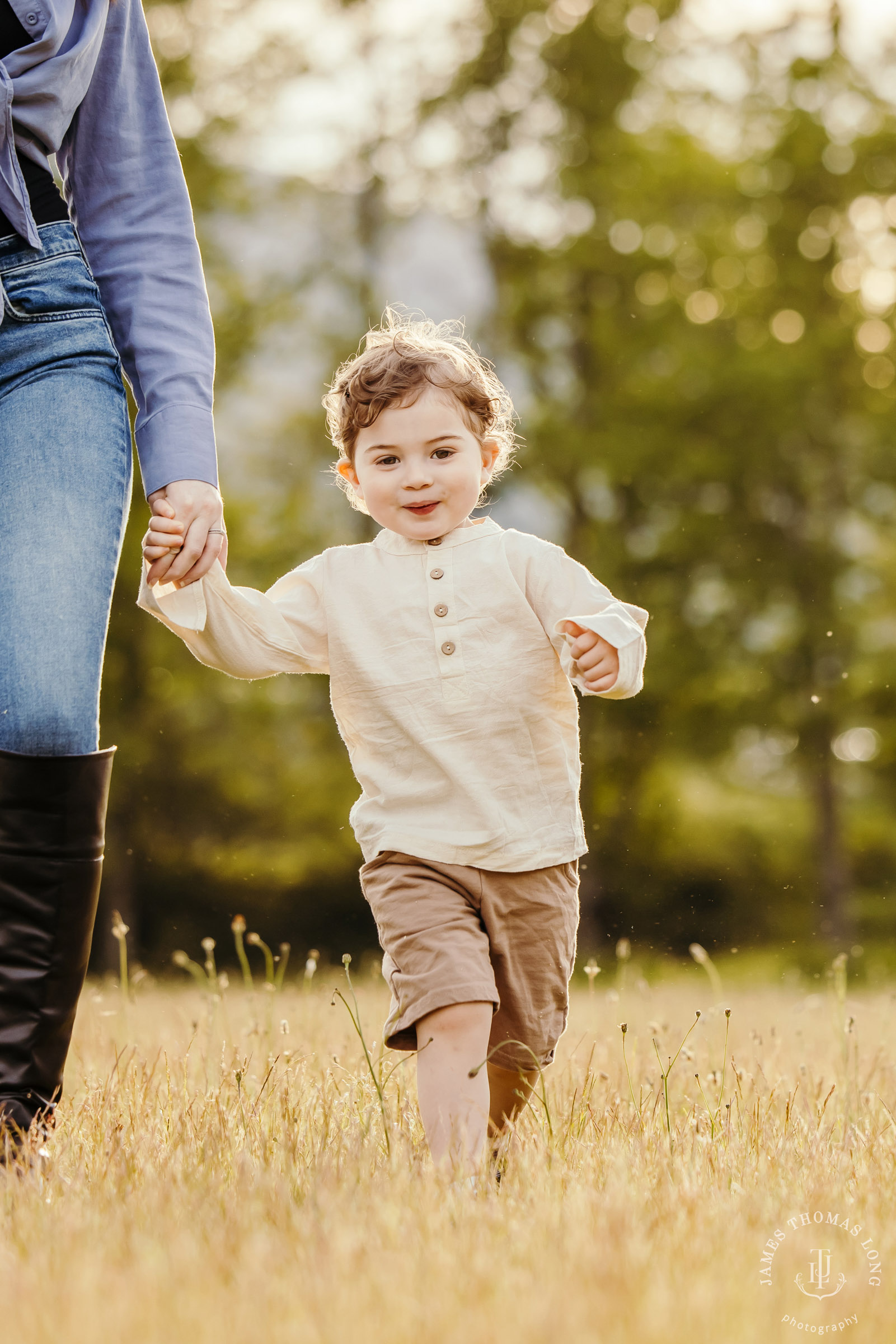 North Bend Snoqualmie Valley family session by Snoqualmie family photographer James Thomas Long Photography