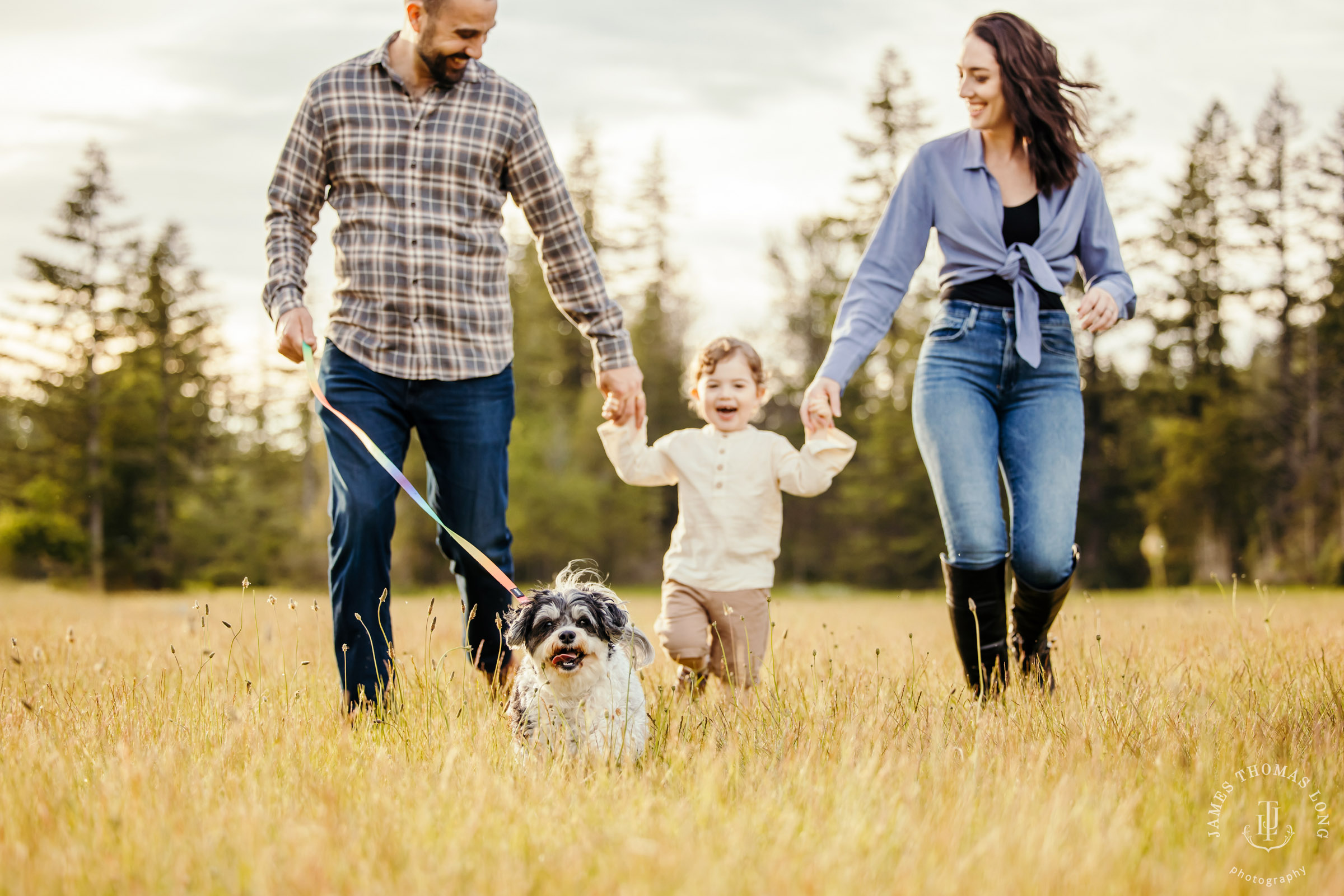 North Bend Snoqualmie Valley family session by Snoqualmie family photographer James Thomas Long Photography