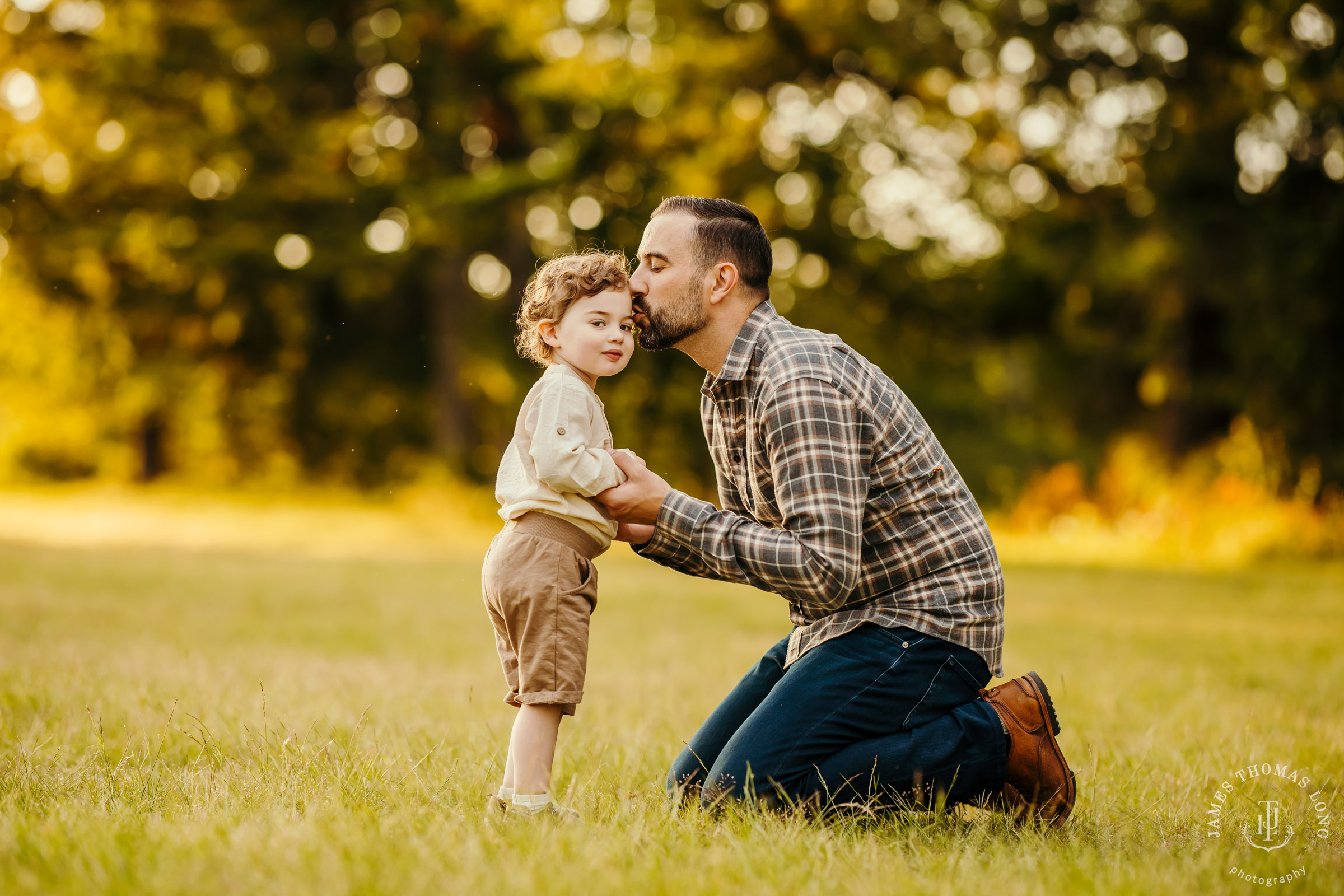 North Bend Snoqualmie Valley family session by Snoqualmie family photographer James Thomas Long Photography