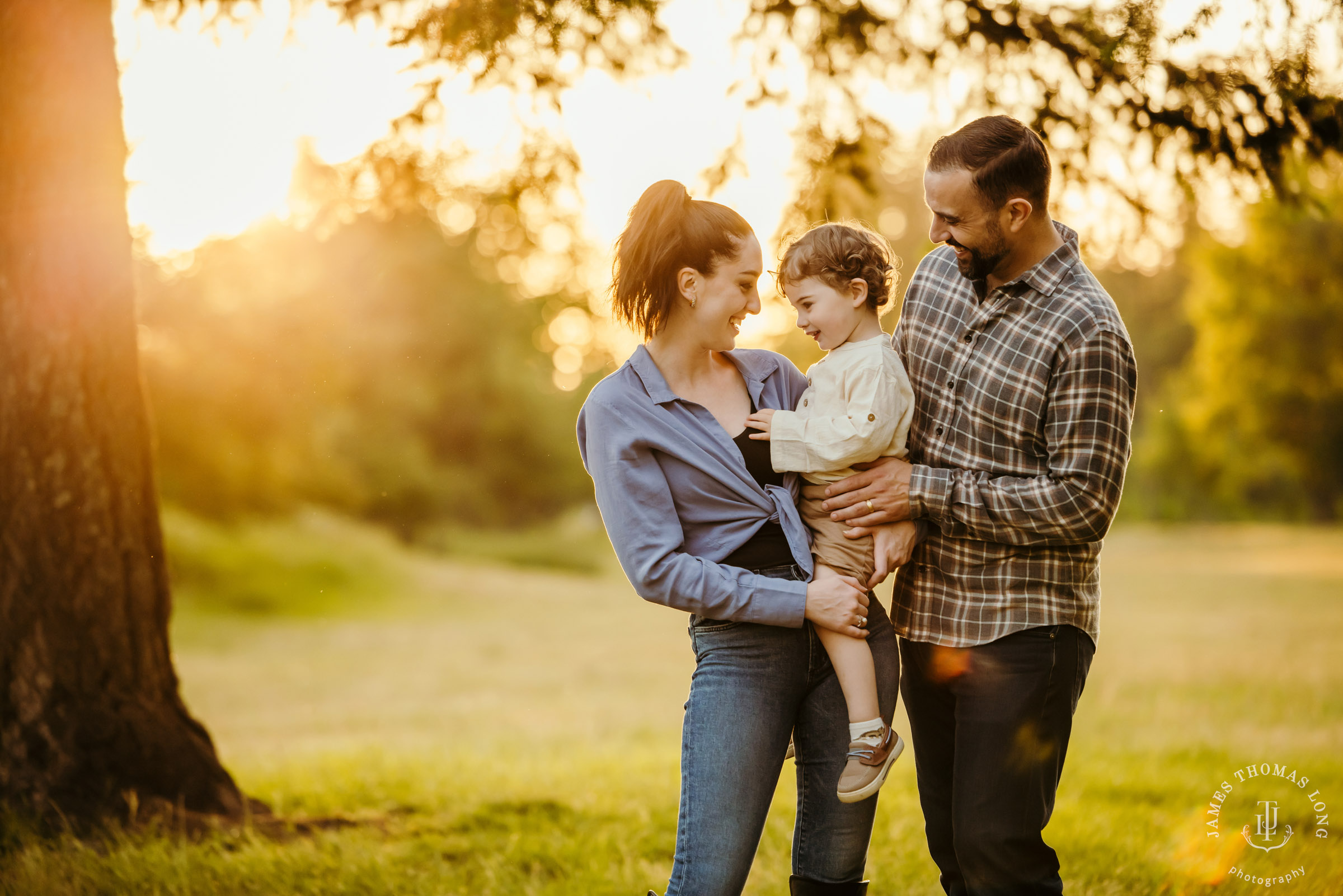 North Bend Snoqualmie Valley family session by Snoqualmie family photographer James Thomas Long Photography