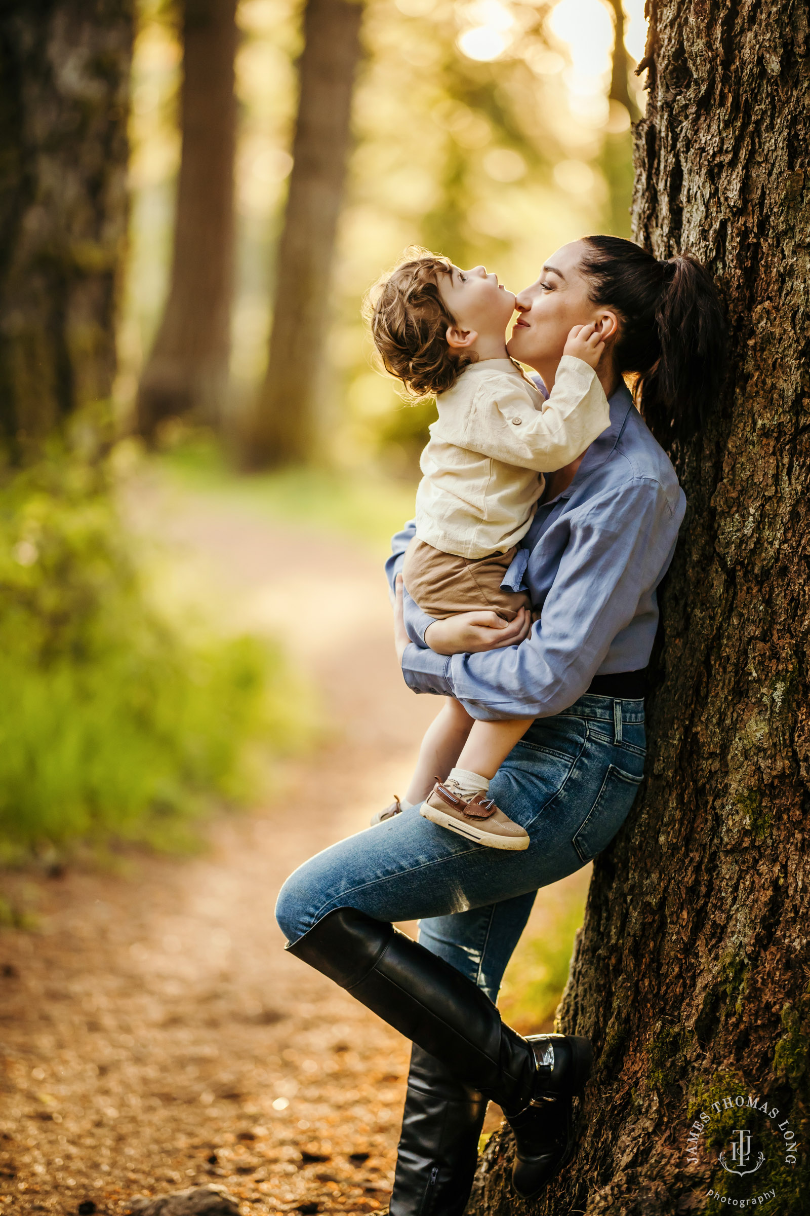 North Bend Snoqualmie Valley family session by Snoqualmie family photographer James Thomas Long Photography