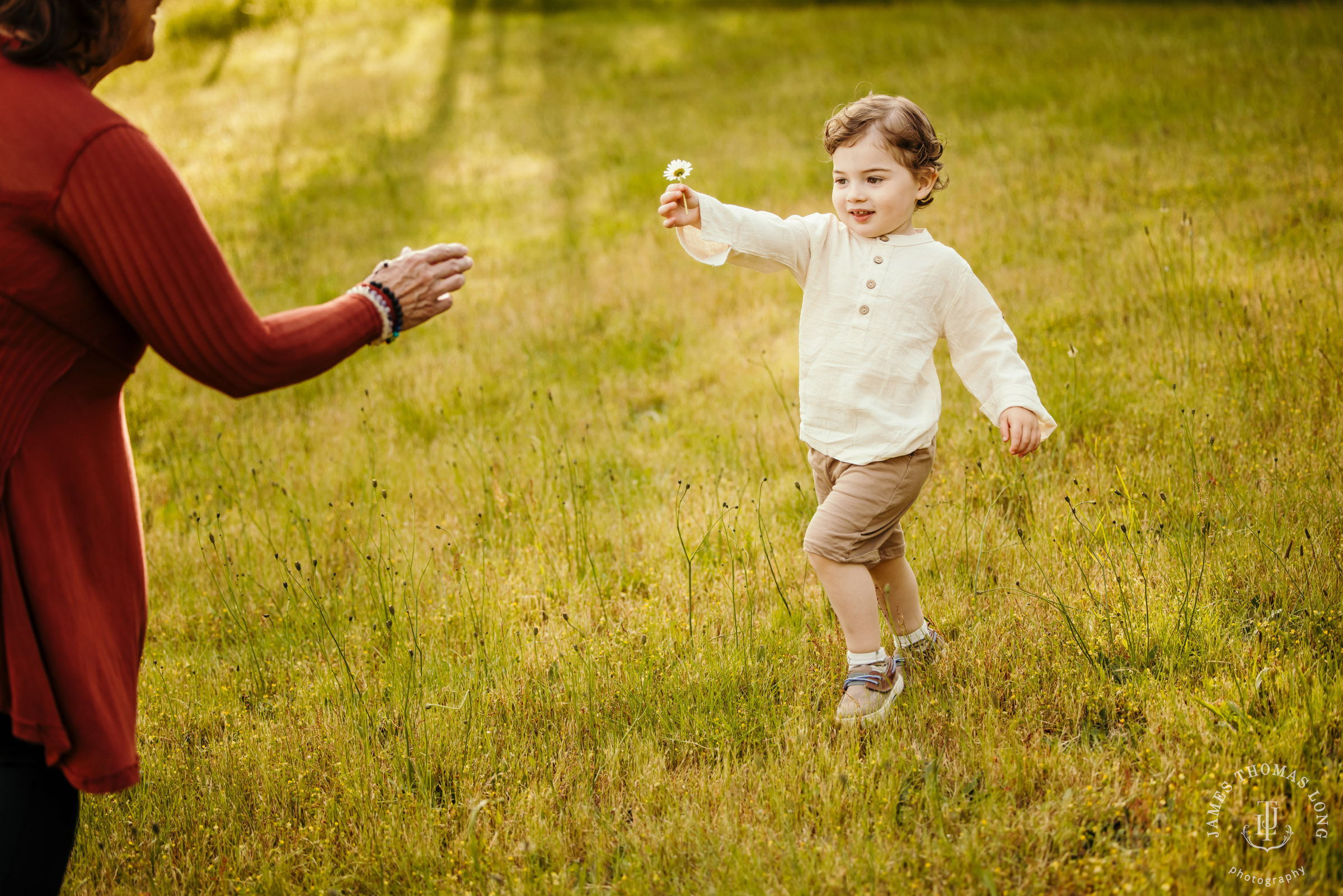 North Bend Snoqualmie Valley family session by Snoqualmie family photographer James Thomas Long Photography