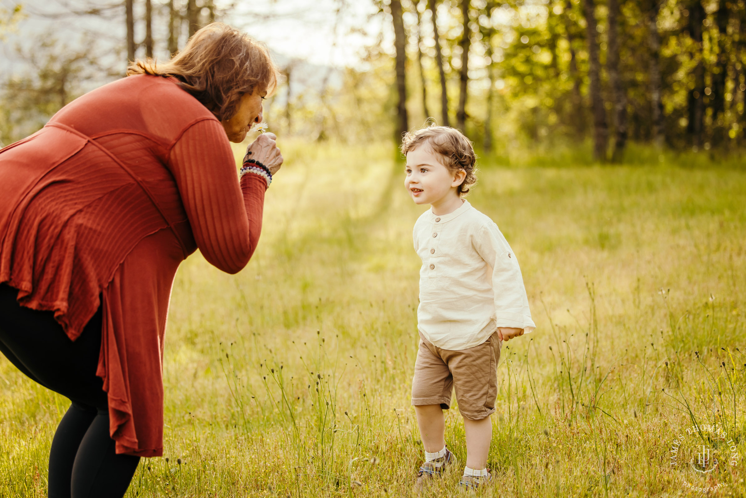 North Bend Snoqualmie Valley family session by Snoqualmie family photographer James Thomas Long Photography