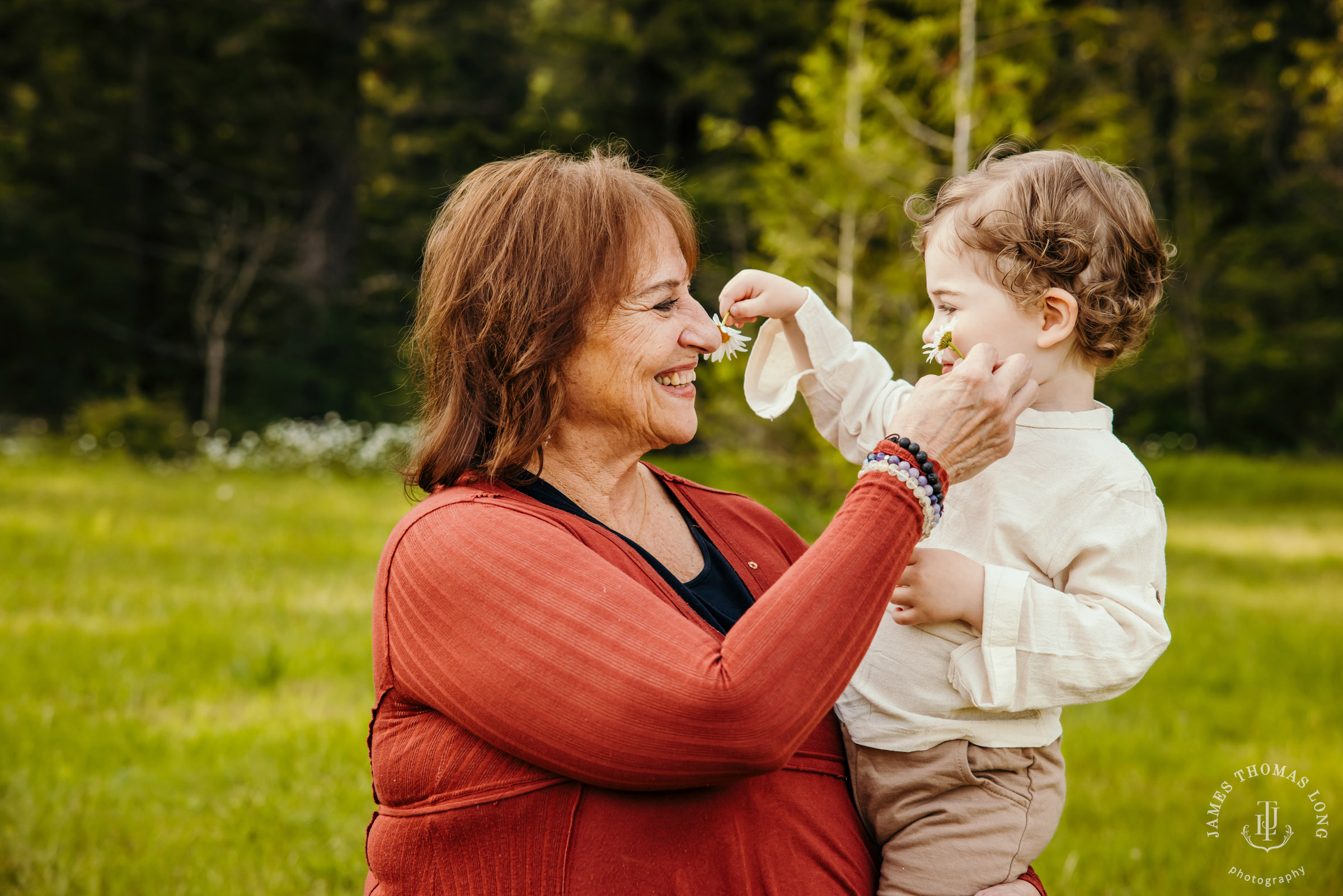 North Bend Snoqualmie Valley family session by Snoqualmie family photographer James Thomas Long Photography