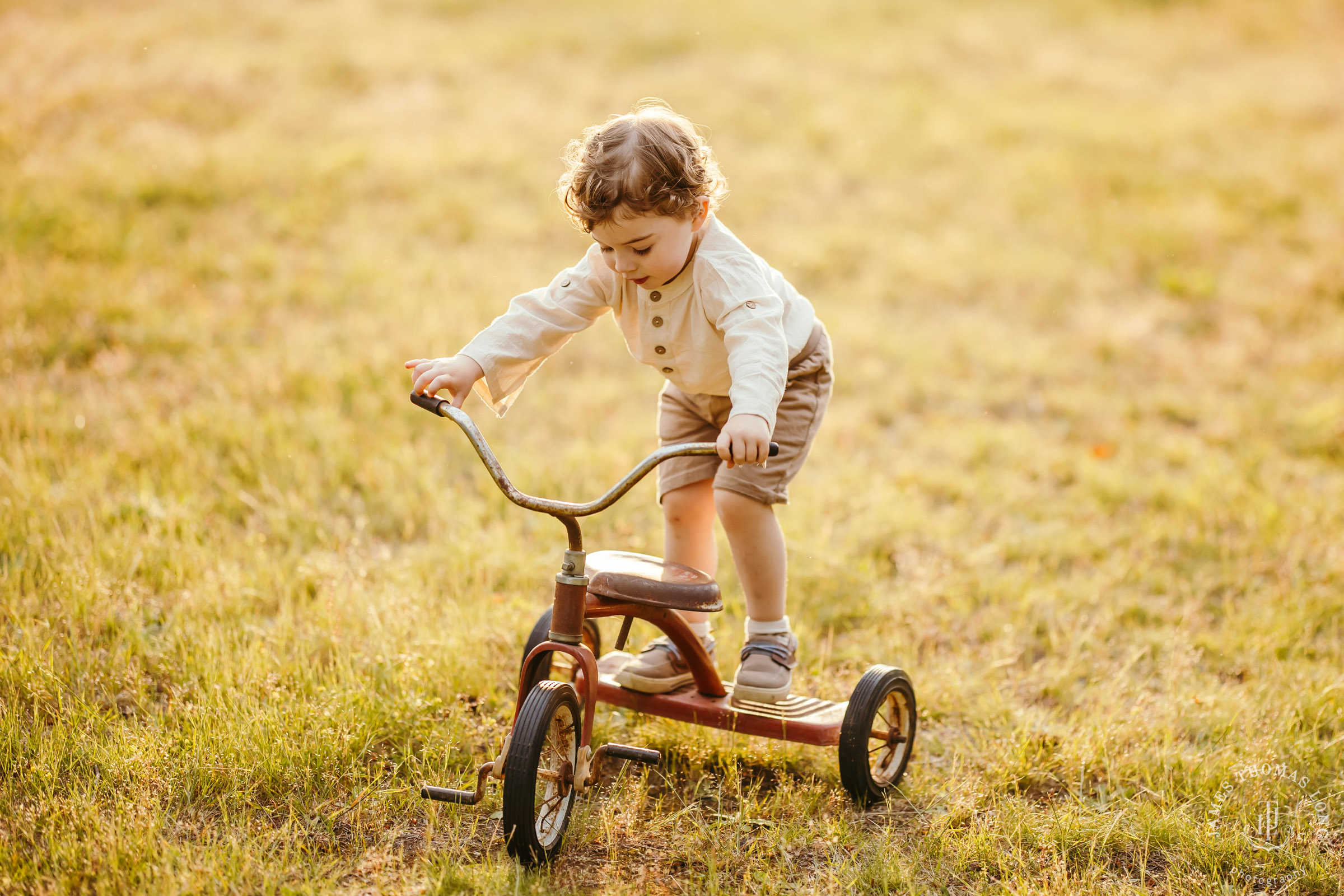 North Bend Snoqualmie Valley family session by Snoqualmie family photographer James Thomas Long Photography