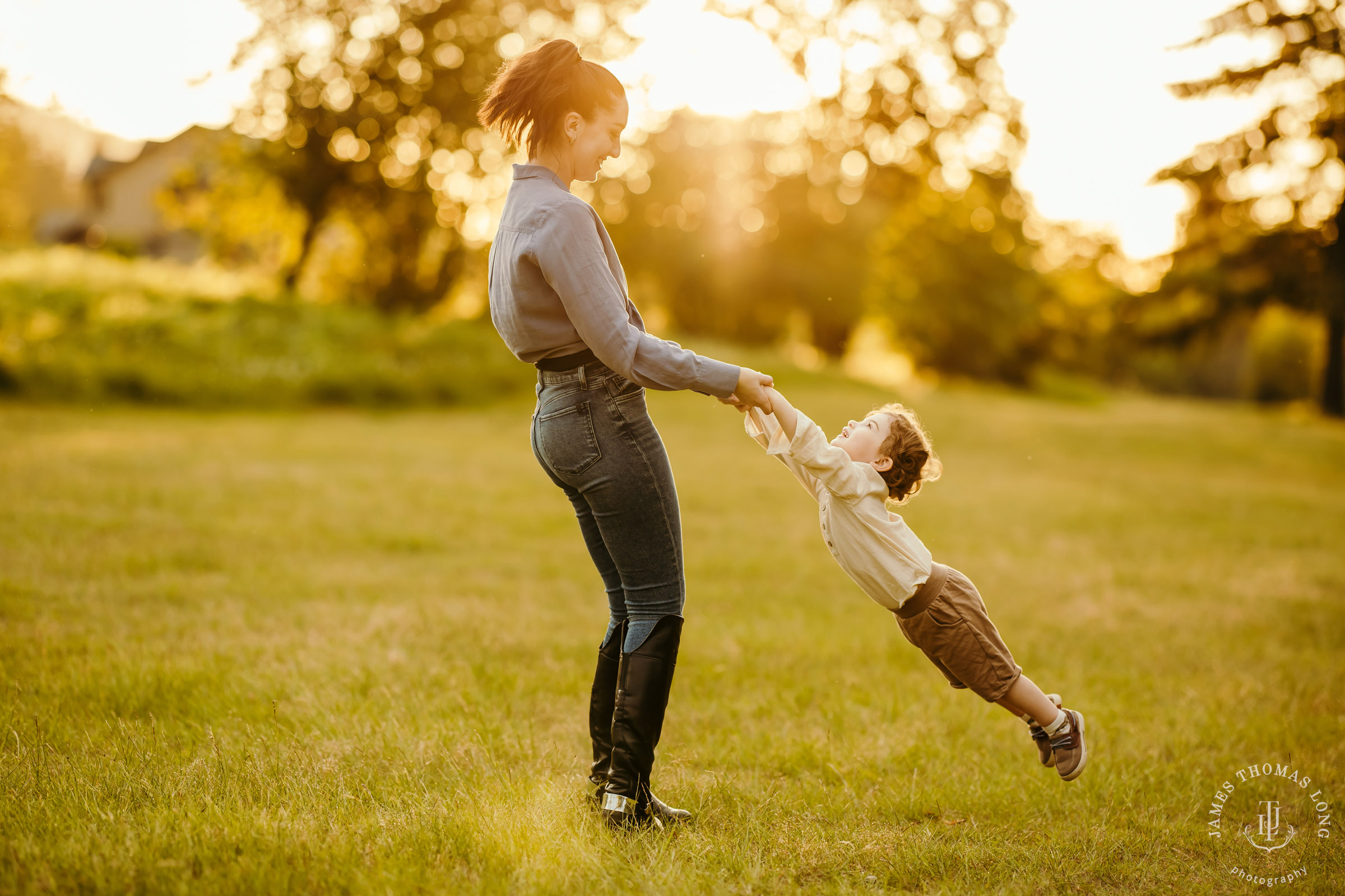 North Bend Snoqualmie Valley family session by Snoqualmie family photographer James Thomas Long Photography