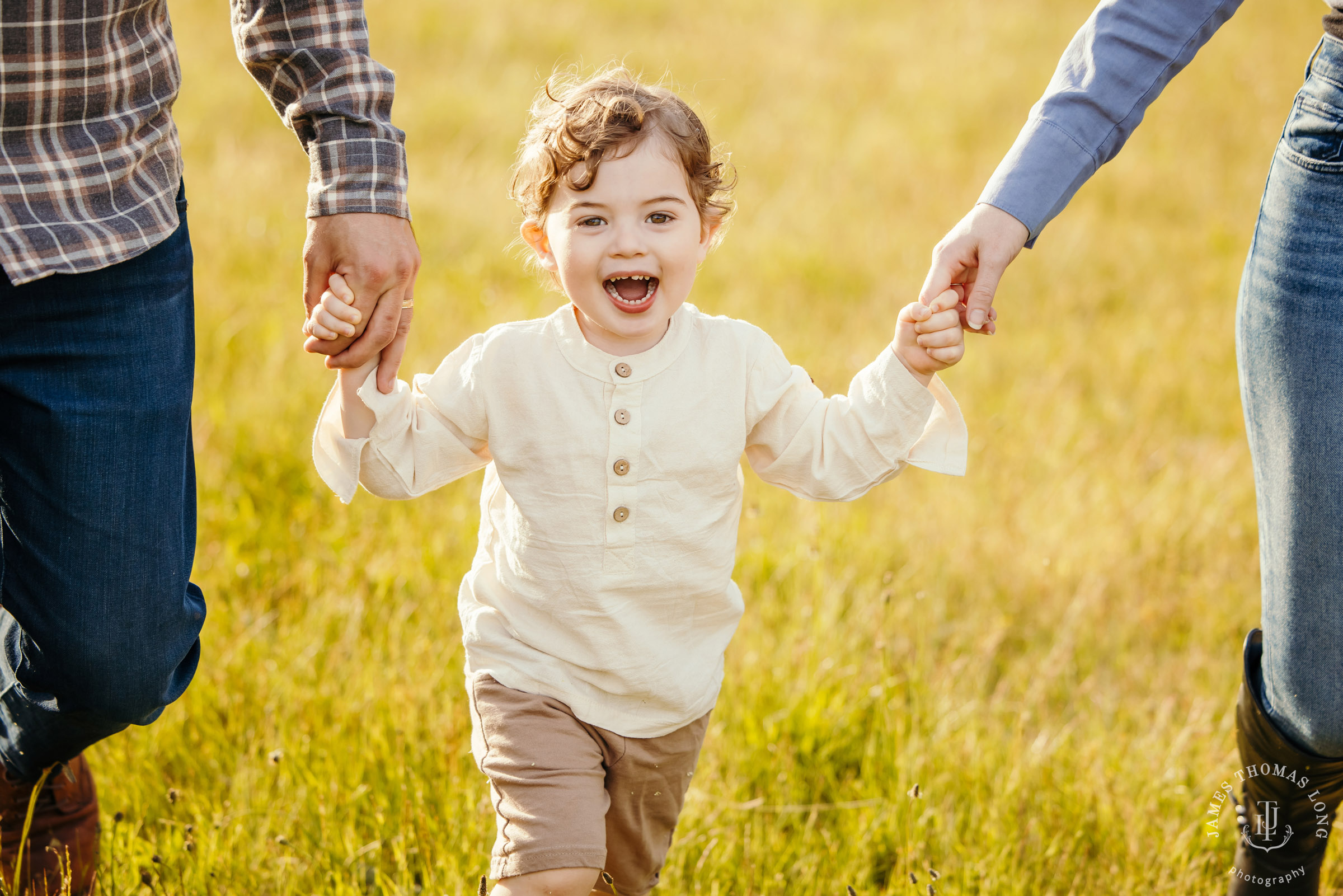 North Bend Snoqualmie Valley family session by Snoqualmie family photographer James Thomas Long Photography