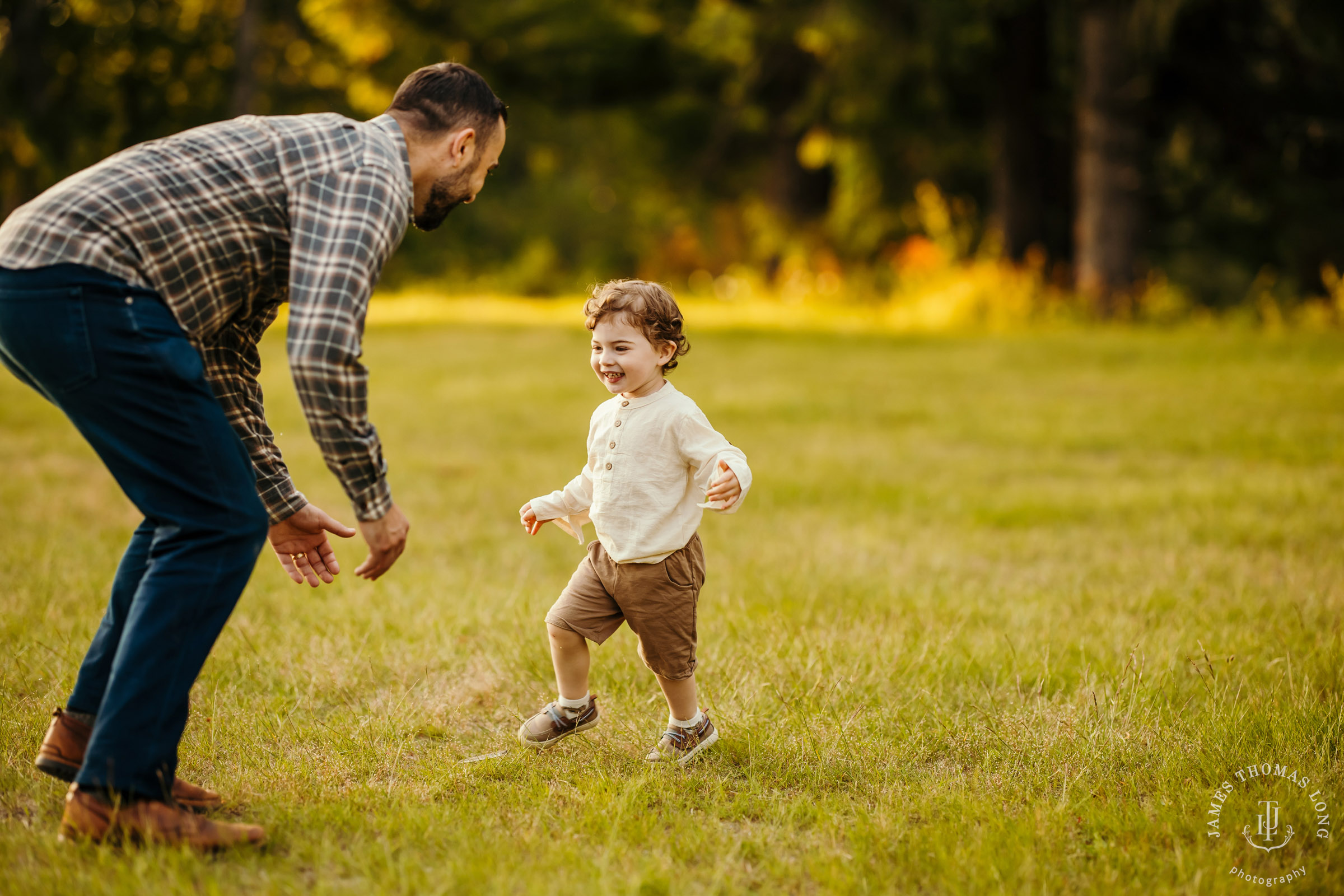 North Bend Snoqualmie Valley family session by Snoqualmie family photographer James Thomas Long Photography