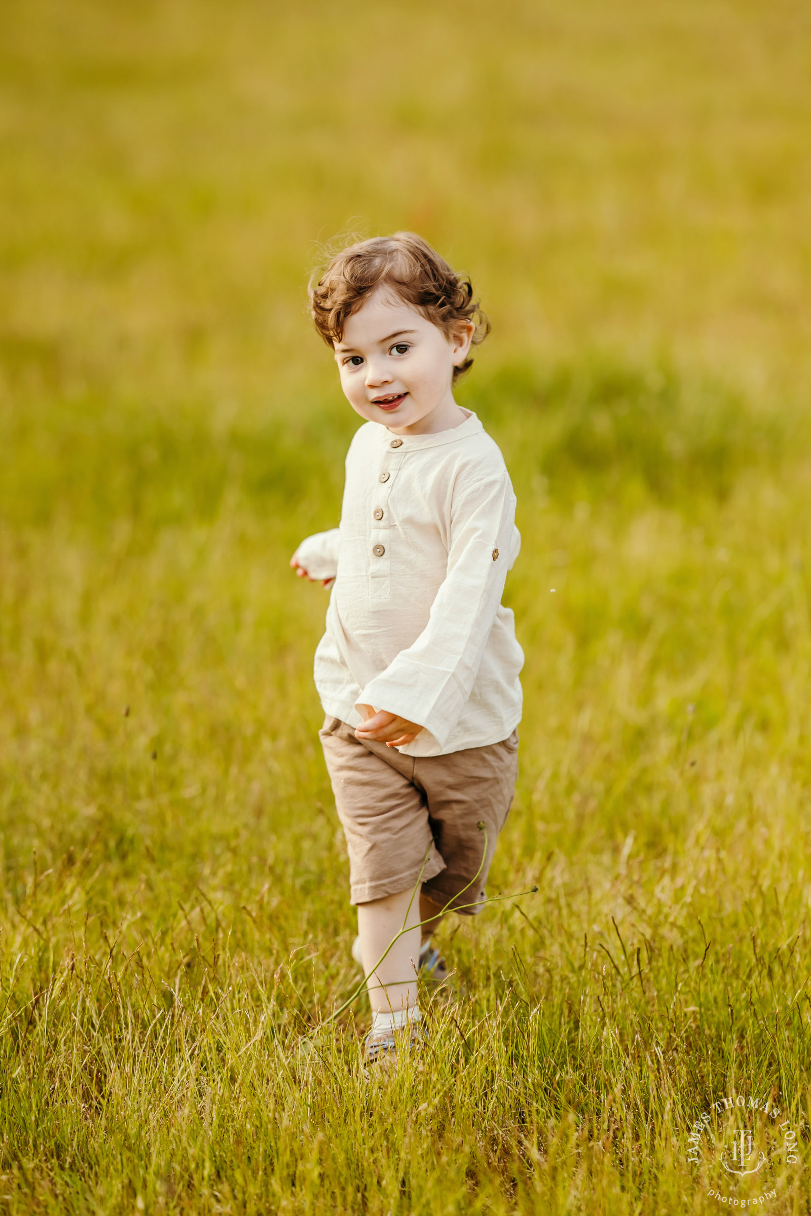 North Bend Snoqualmie Valley family session by Snoqualmie family photographer James Thomas Long Photography