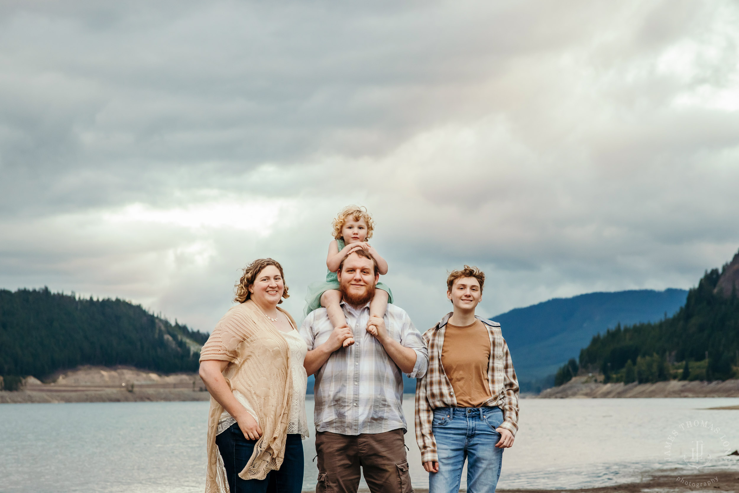 Cascade Mountain adventure family photography session by Snoqualmie family photographer James Thomas Long Photography