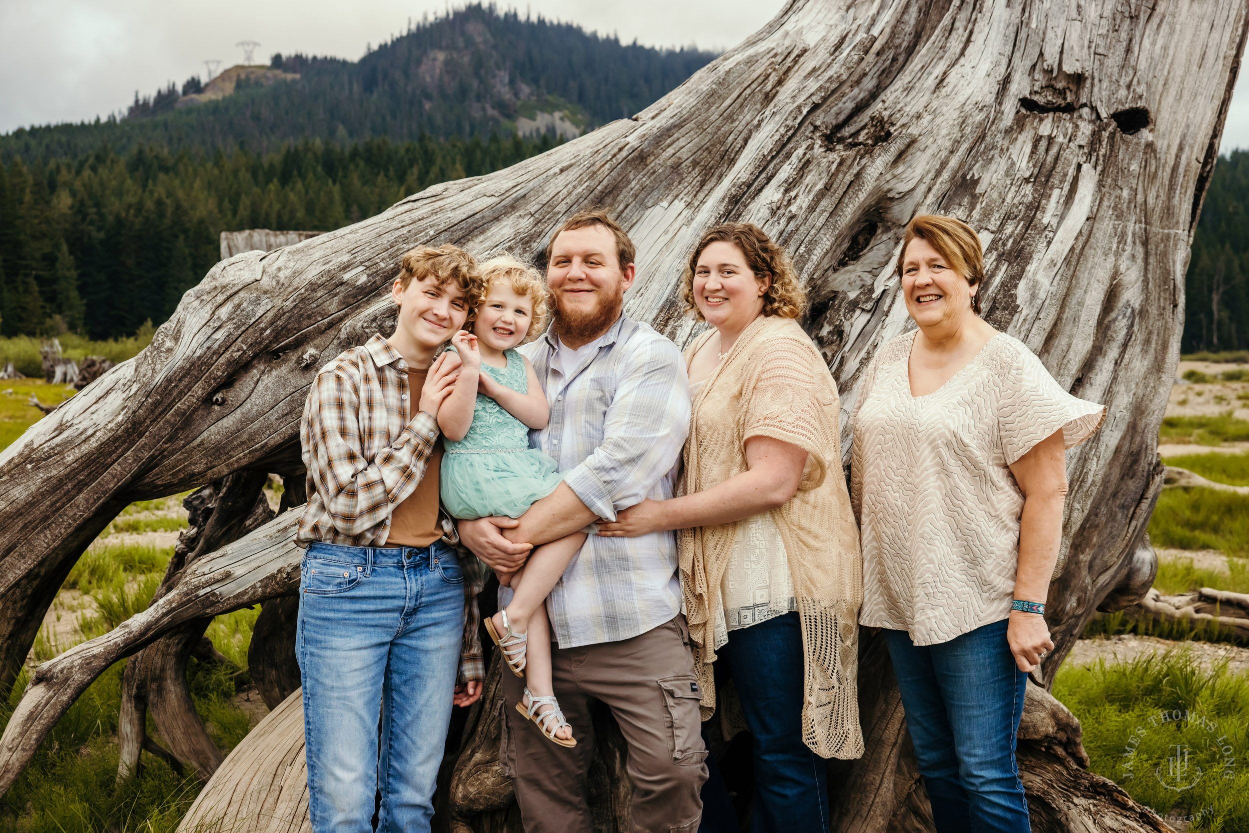 Cascade Mountain adventure family photography session by Snoqualmie family photographer James Thomas Long Photography