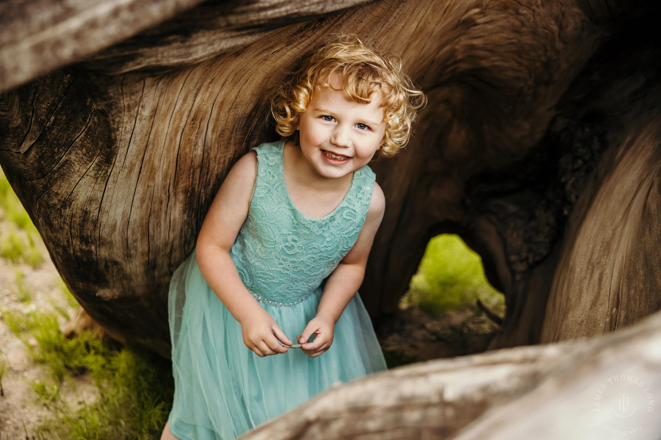 Cascade Mountain adventure family photography session by Snoqualmie family photographer James Thomas Long Photography