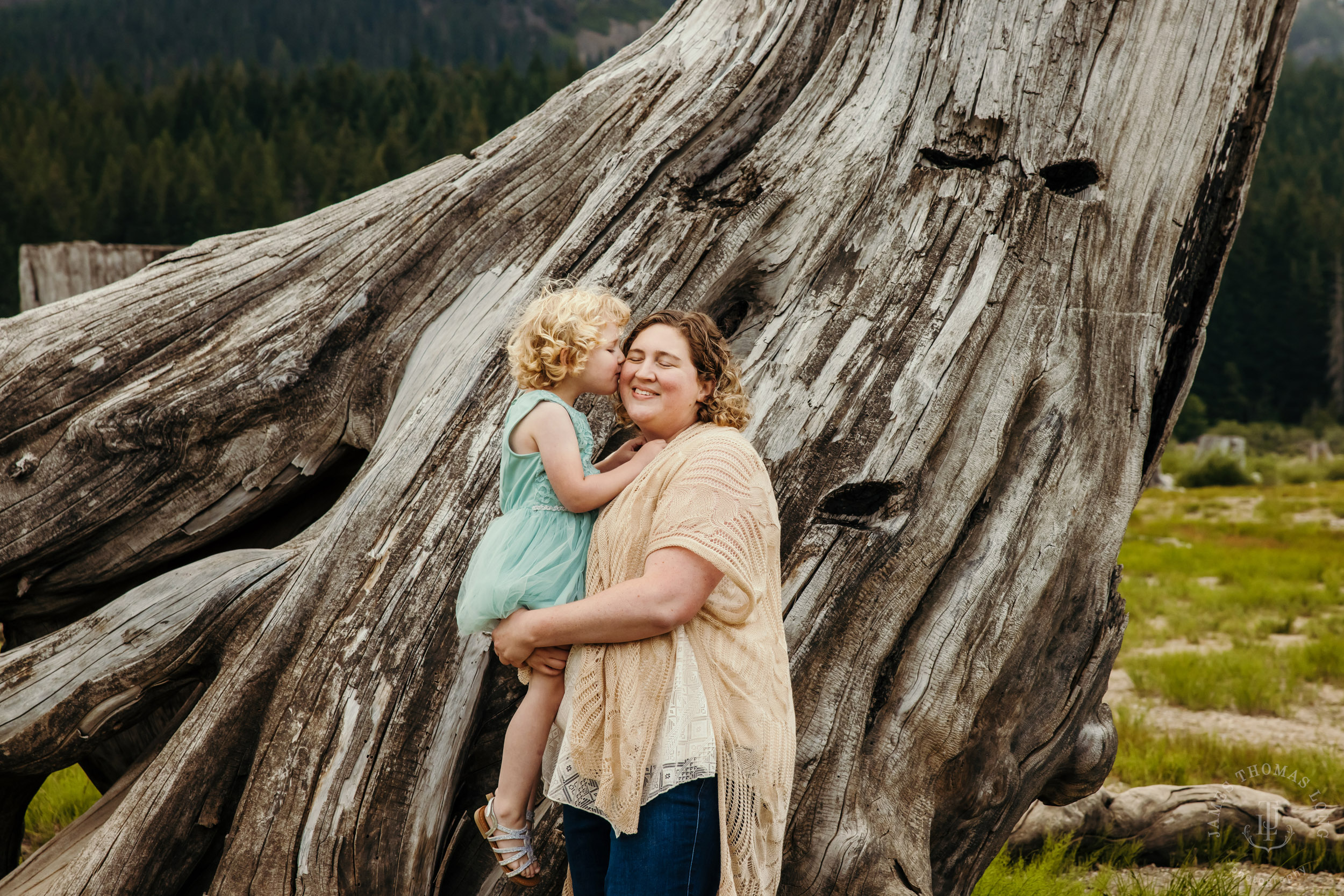 Cascade Mountain adventure family photography session by Snoqualmie family photographer James Thomas Long Photography