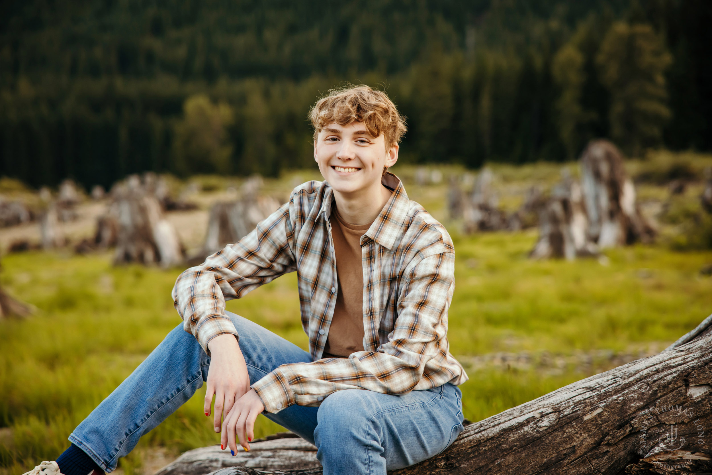 Cascade Mountain adventure family photography session by Snoqualmie family photographer James Thomas Long Photography