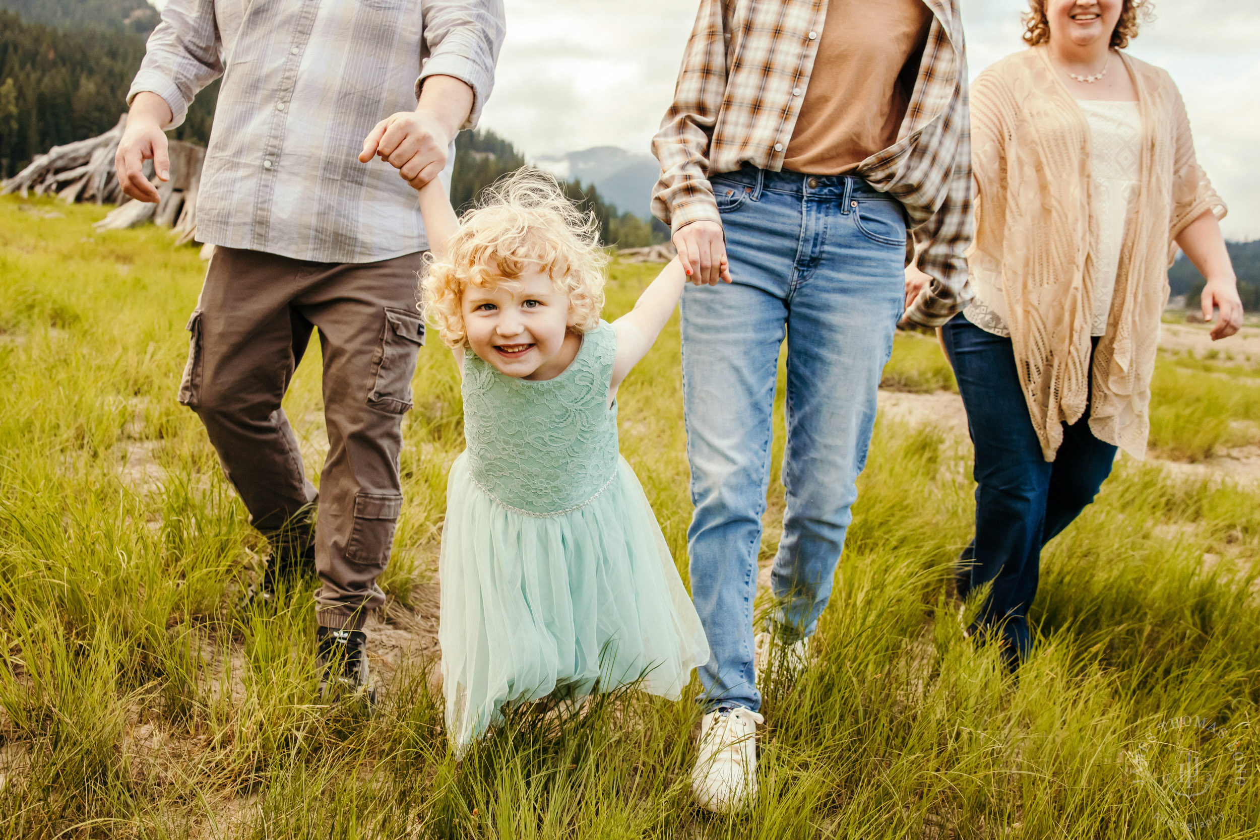 Cascade Mountain adventure family photography session by Snoqualmie family photographer James Thomas Long Photography