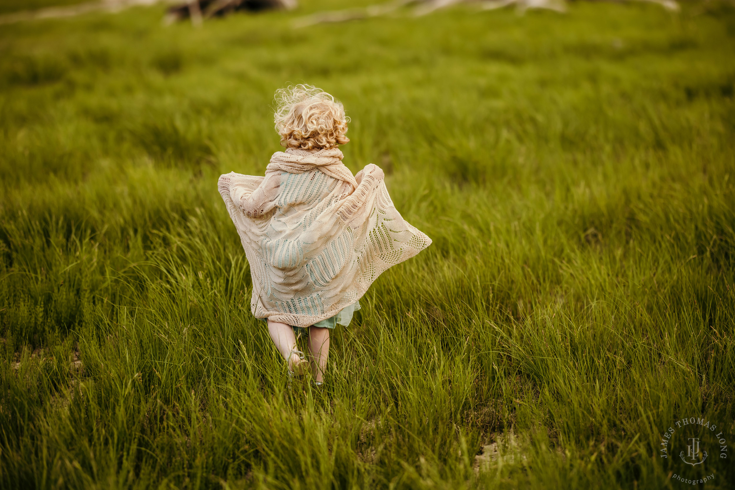 Cascade Mountain adventure family photography session by Snoqualmie family photographer James Thomas Long Photography