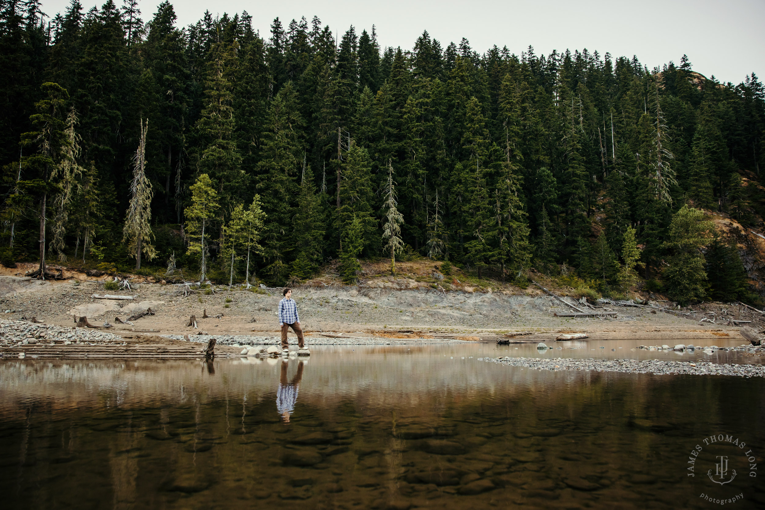 Adventure senior portrait session in the Cascade Mountains by Snoqualmie senior portrait photographer James Thomas Long Photography