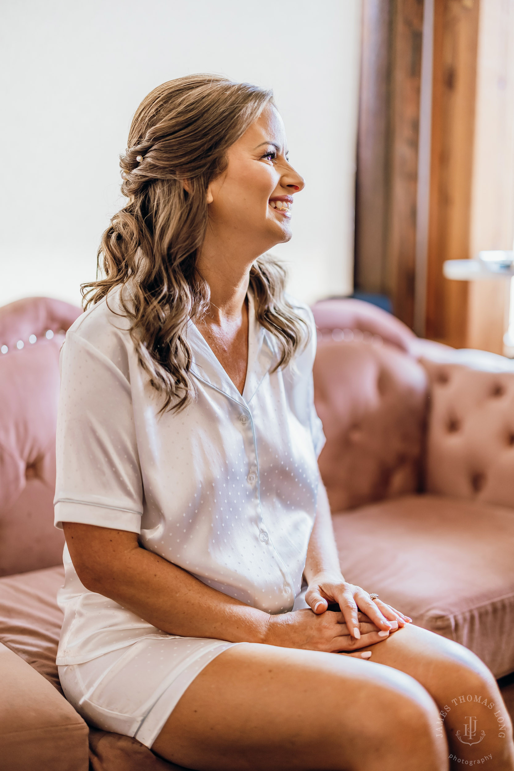 North Fork Farm Snoqualmie wedding by Snoqualmie wedding photographer James Thomas Long Photography