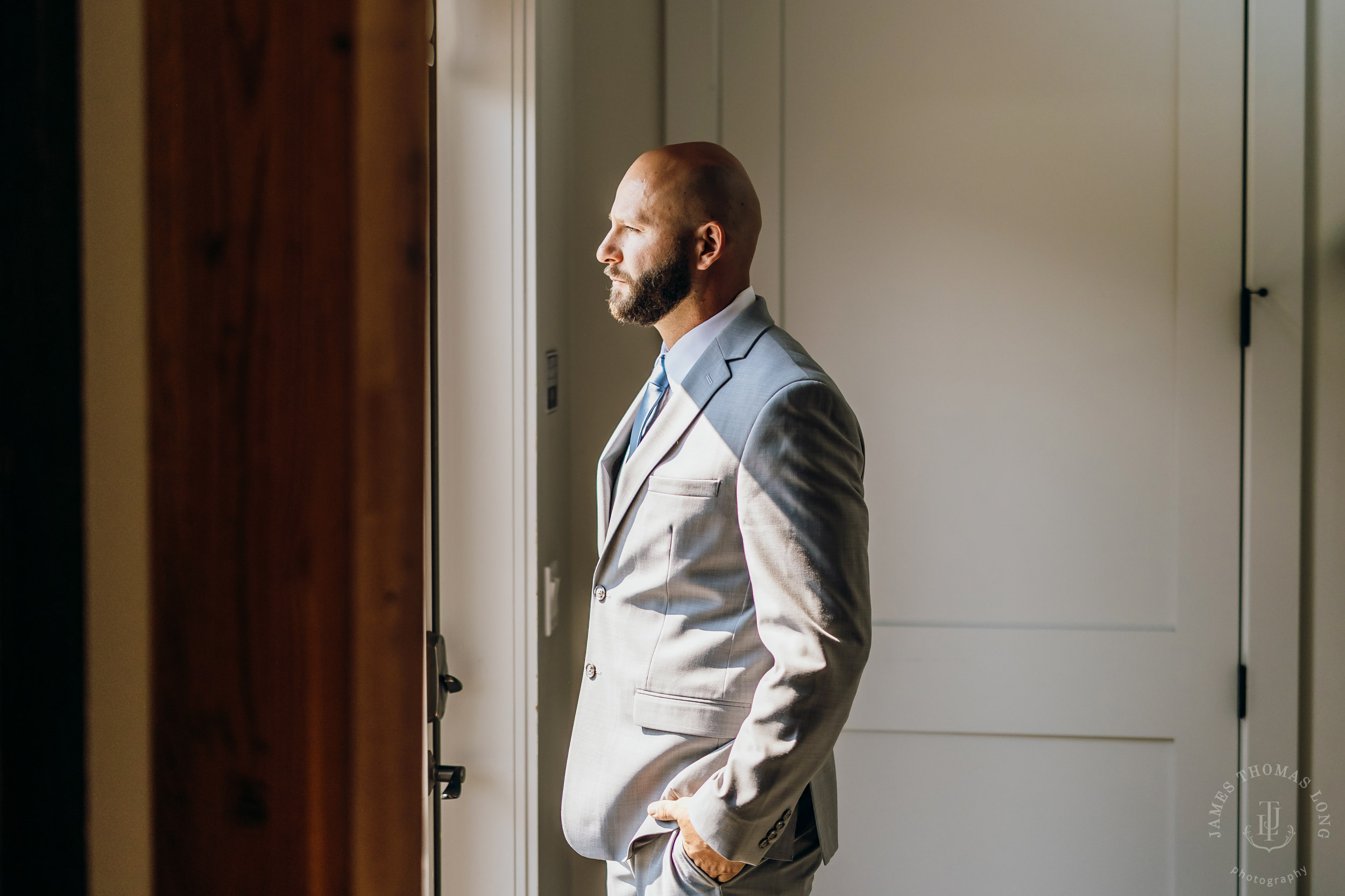 North Fork Farm Snoqualmie wedding by Snoqualmie wedding photographer James Thomas Long Photography