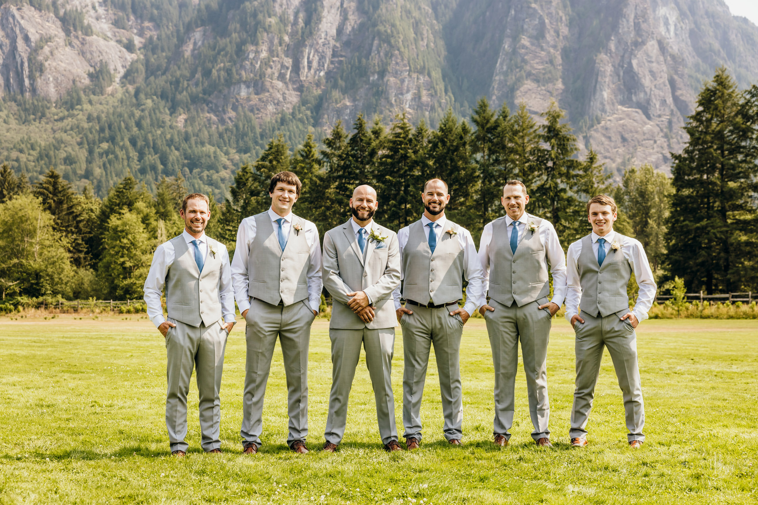 North Fork Farm Snoqualmie wedding by Snoqualmie wedding photographer James Thomas Long Photography