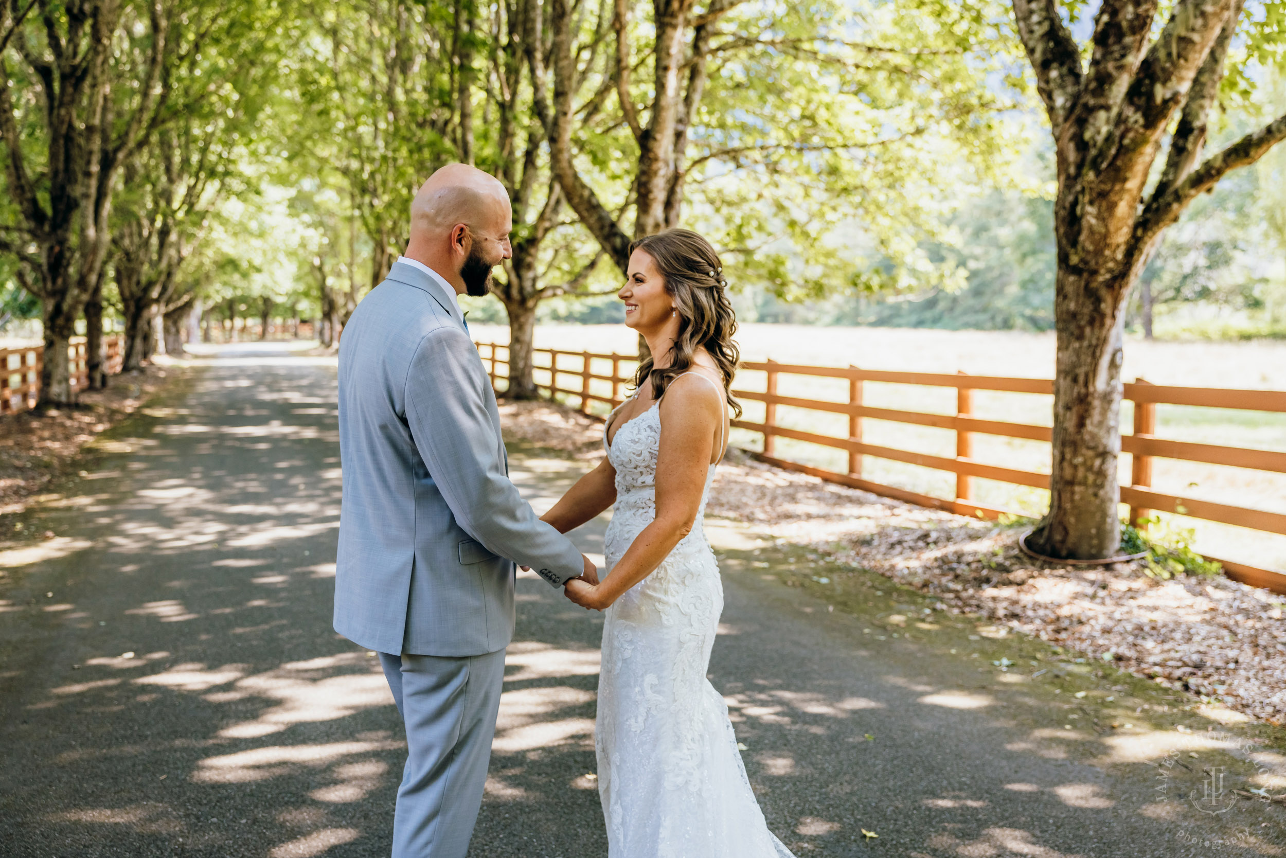 North Fork Farm Snoqualmie wedding by Snoqualmie wedding photographer James Thomas Long Photography