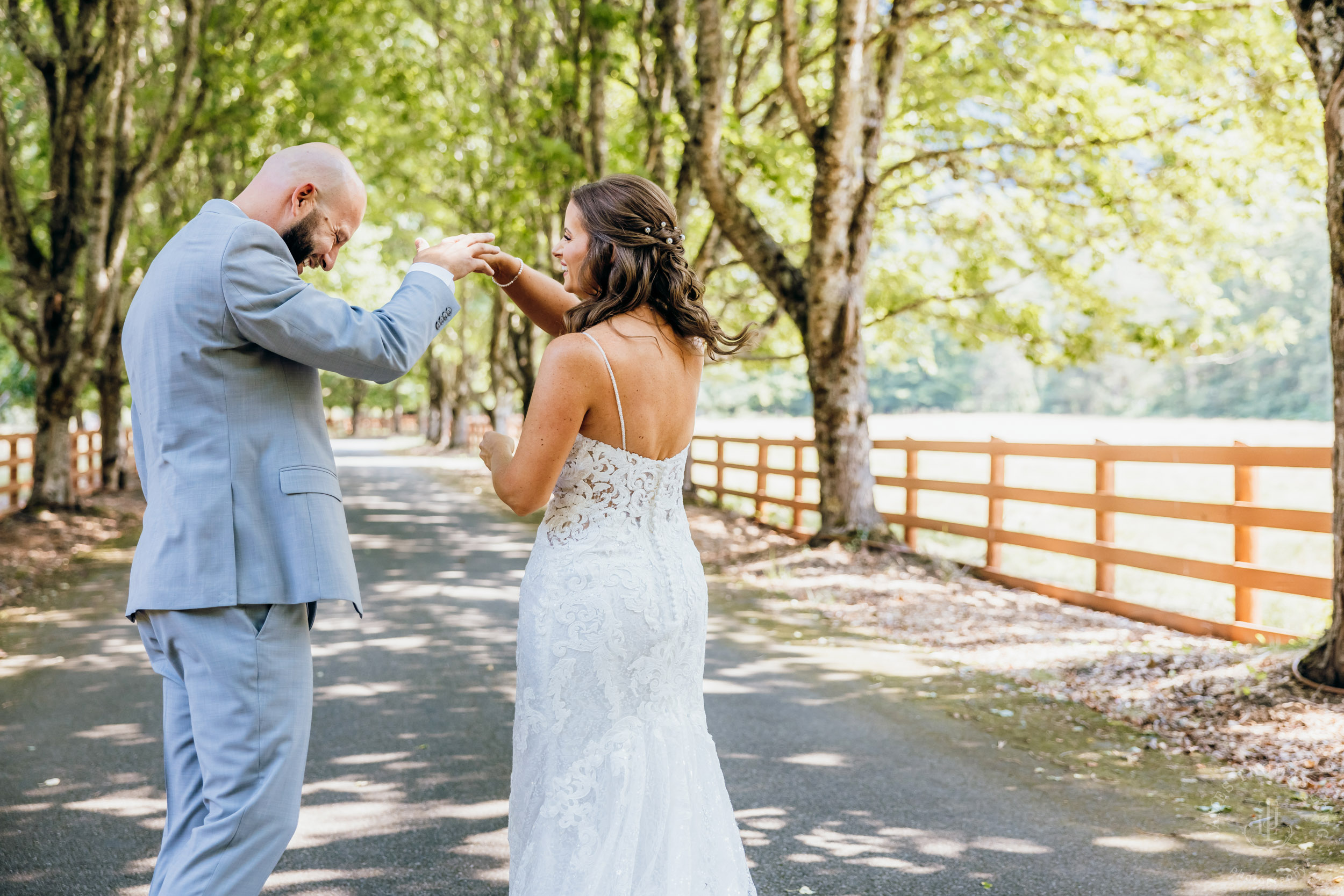 North Fork Farm Snoqualmie wedding by Snoqualmie wedding photographer James Thomas Long Photography