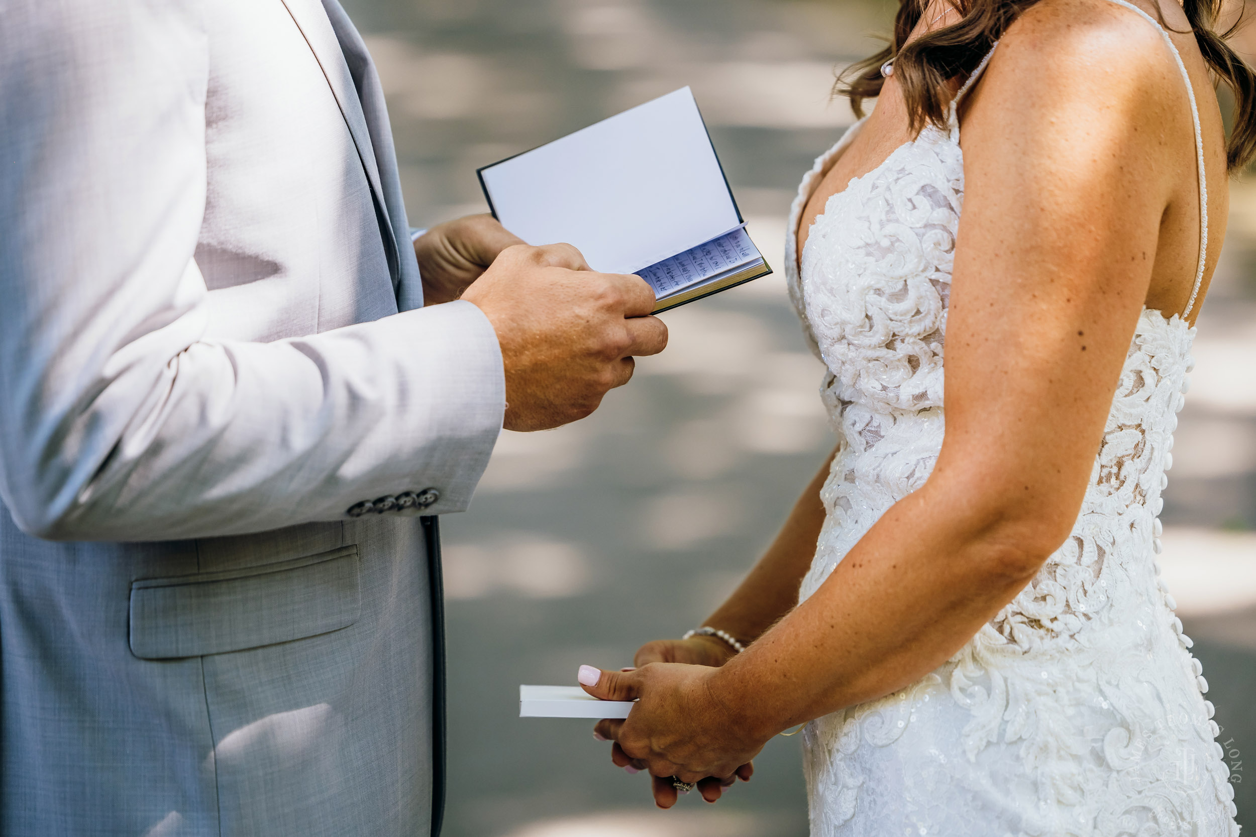 North Fork Farm Snoqualmie wedding by Snoqualmie wedding photographer James Thomas Long Photography