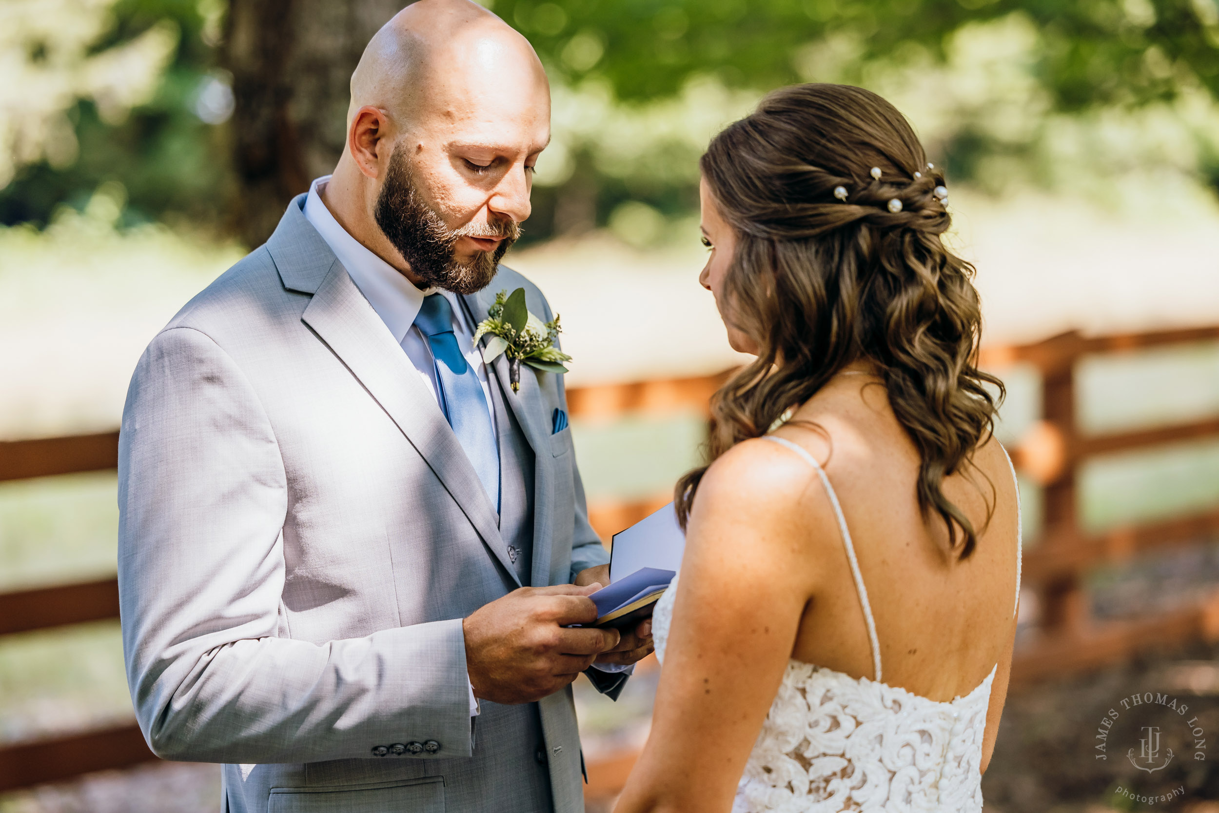 North Fork Farm Snoqualmie wedding by Snoqualmie wedding photographer James Thomas Long Photography