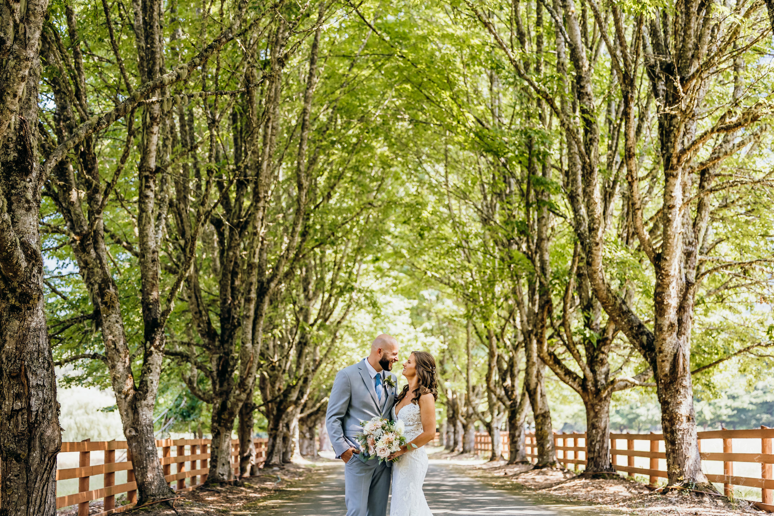 North Fork Farm Snoqualmie wedding by Snoqualmie wedding photographer James Thomas Long Photography