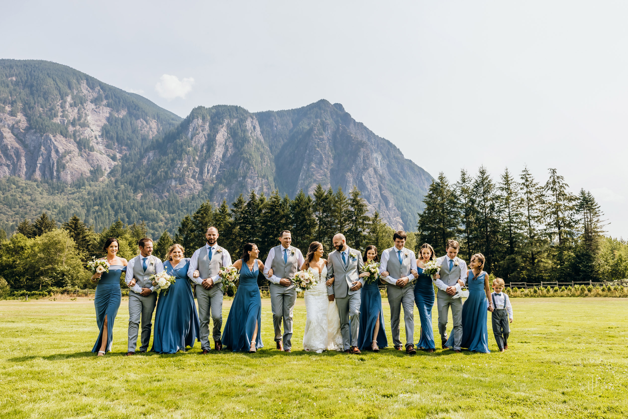 North Fork Farm Snoqualmie wedding by Snoqualmie wedding photographer James Thomas Long Photography