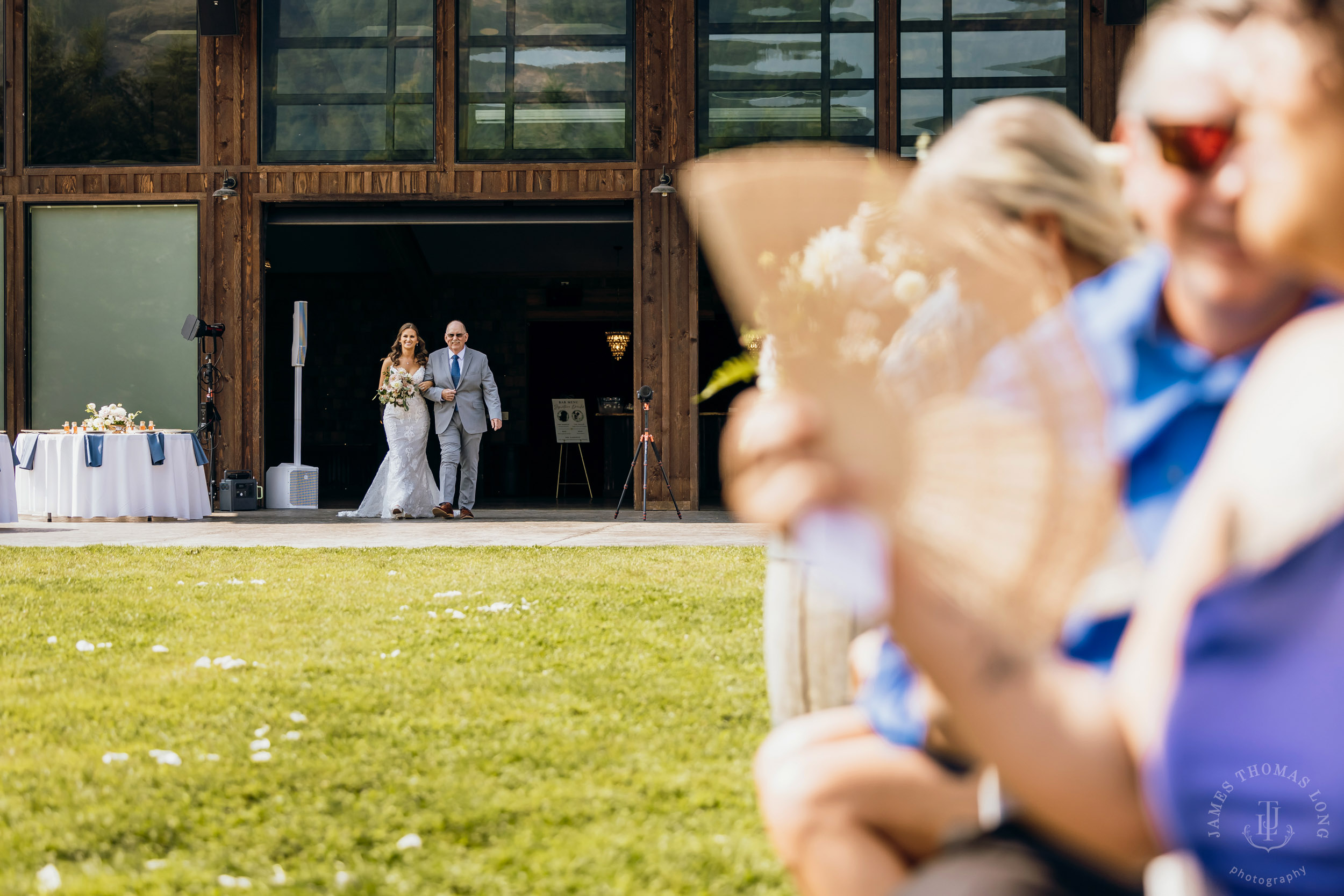 North Fork Farm Snoqualmie wedding by Snoqualmie wedding photographer James Thomas Long Photography