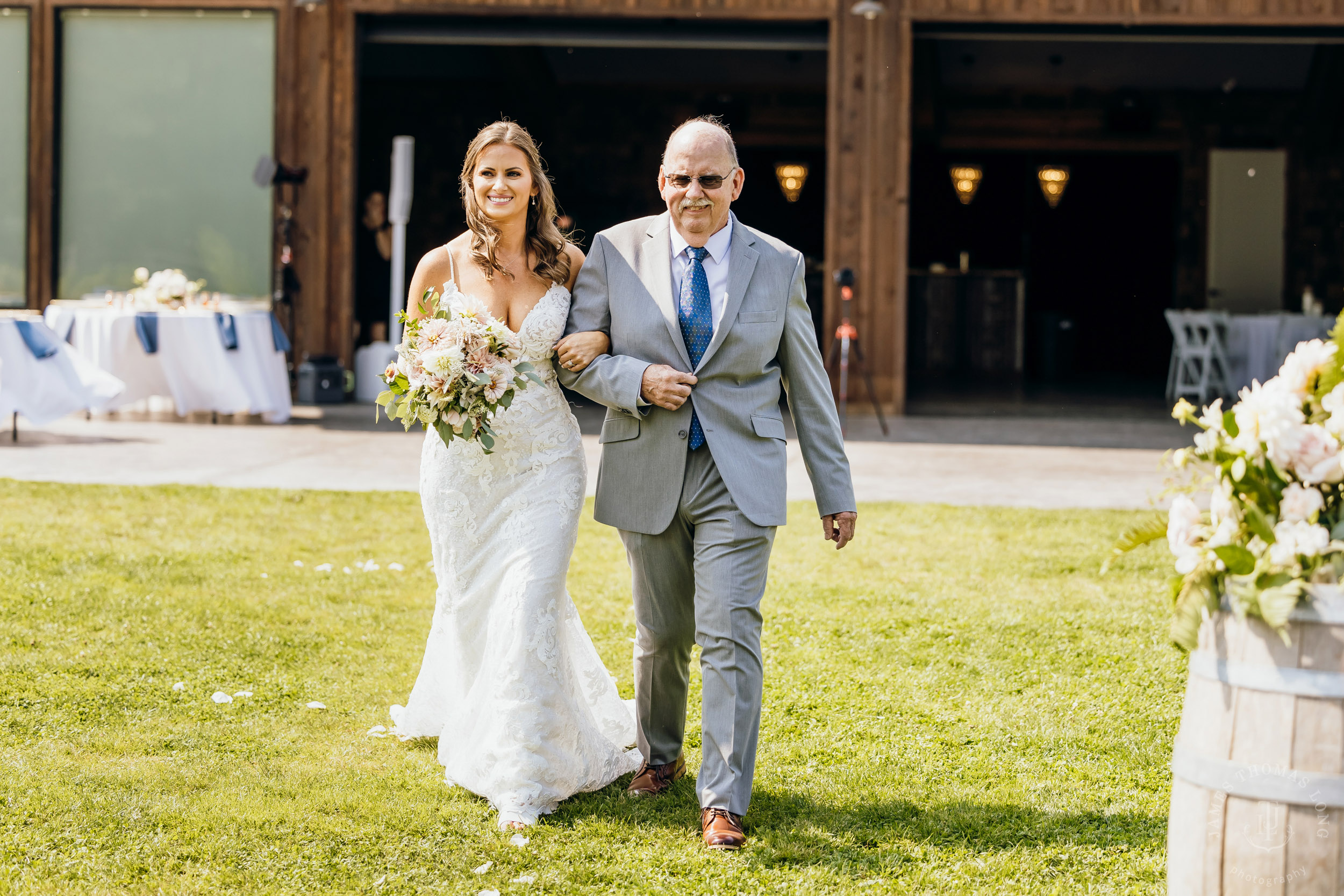 North Fork Farm Snoqualmie wedding by Snoqualmie wedding photographer James Thomas Long Photography