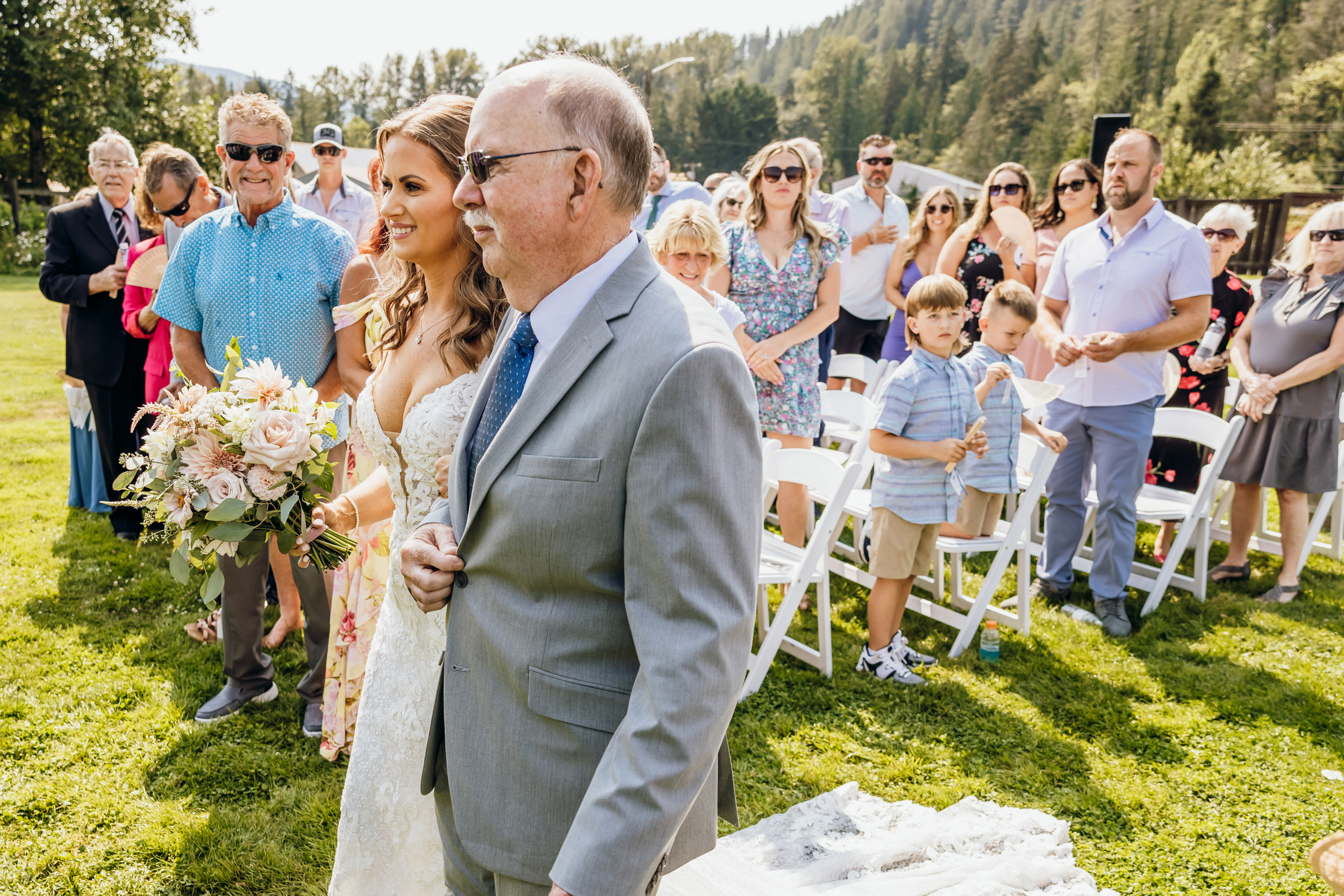 North Fork Farm Snoqualmie wedding by Snoqualmie wedding photographer James Thomas Long Photography