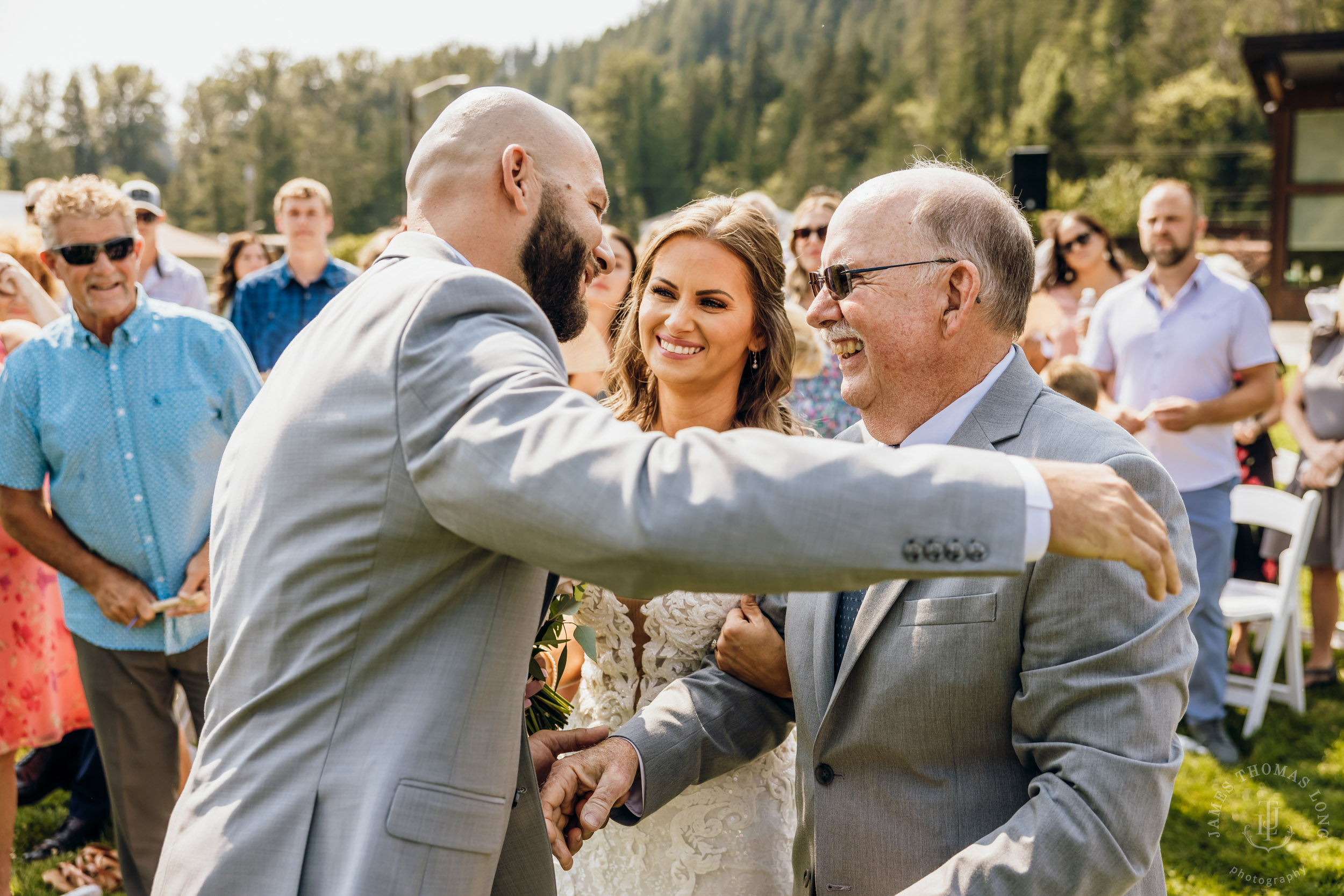 North Fork Farm Snoqualmie wedding by Snoqualmie wedding photographer James Thomas Long Photography