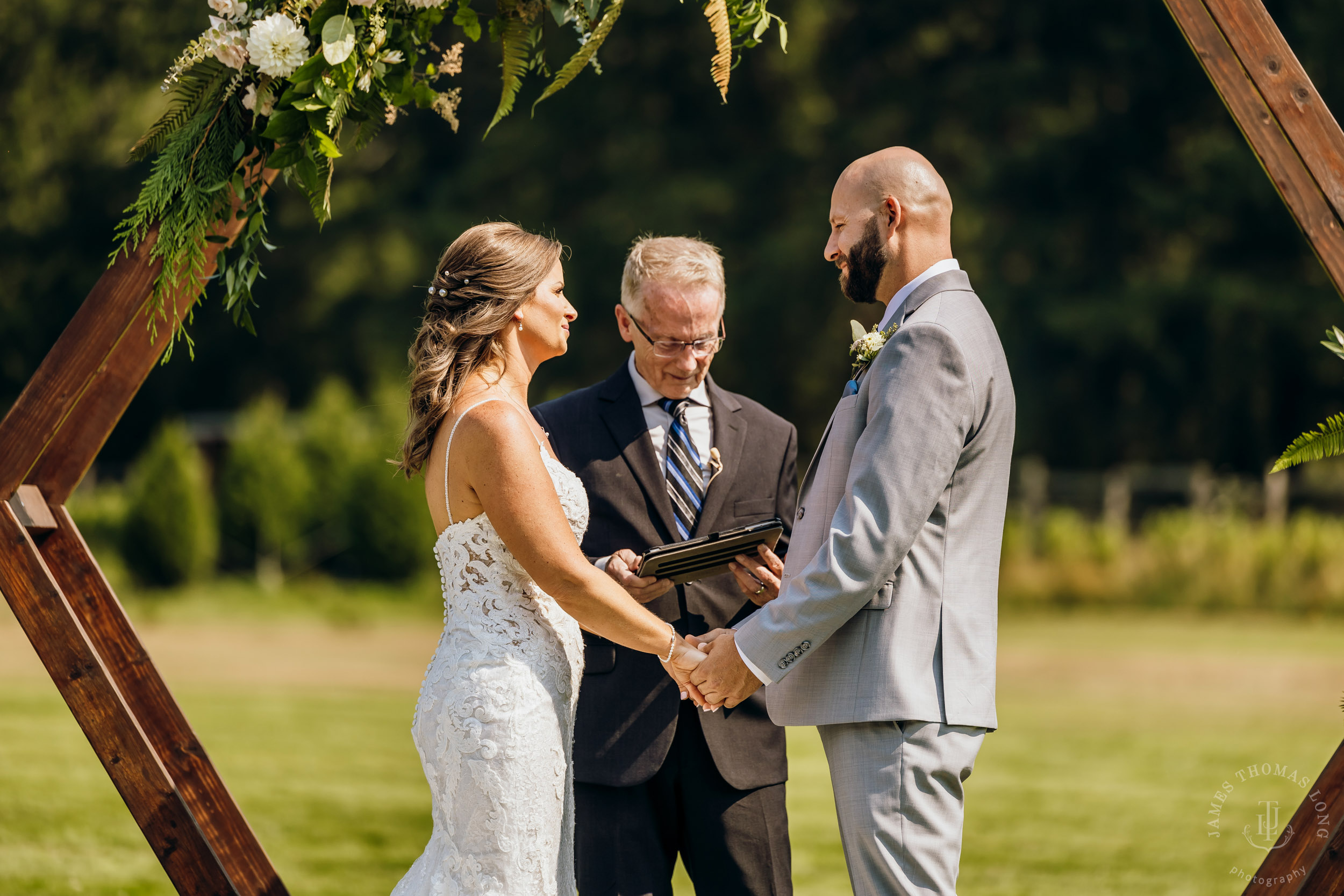 North Fork Farm Snoqualmie wedding by Snoqualmie wedding photographer James Thomas Long Photography